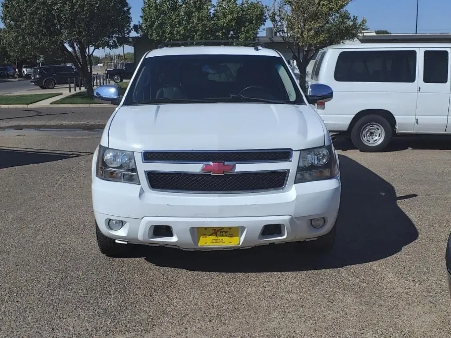 2013 Summit White Chevrolet Suburban LT 1500 2WD (1GNSCJE07DR) with an Other engine, Automatic transmission, located at 1401 N. Hobart, Pampa, TX, 79065, (806) 665-9872, 35.549953, -100.975098 - **Experience the Freedom of Adventure with This 2013 Chevrolet Suburban LT 1500!**<br /> <br /> Are you ready for the ultimate family road trip or weekend getaway? The 2013 Chevrolet Suburban LT 1500 is the perfect vehicle for families who crave space and versatility. With its spacious interior, pow - Photo#1