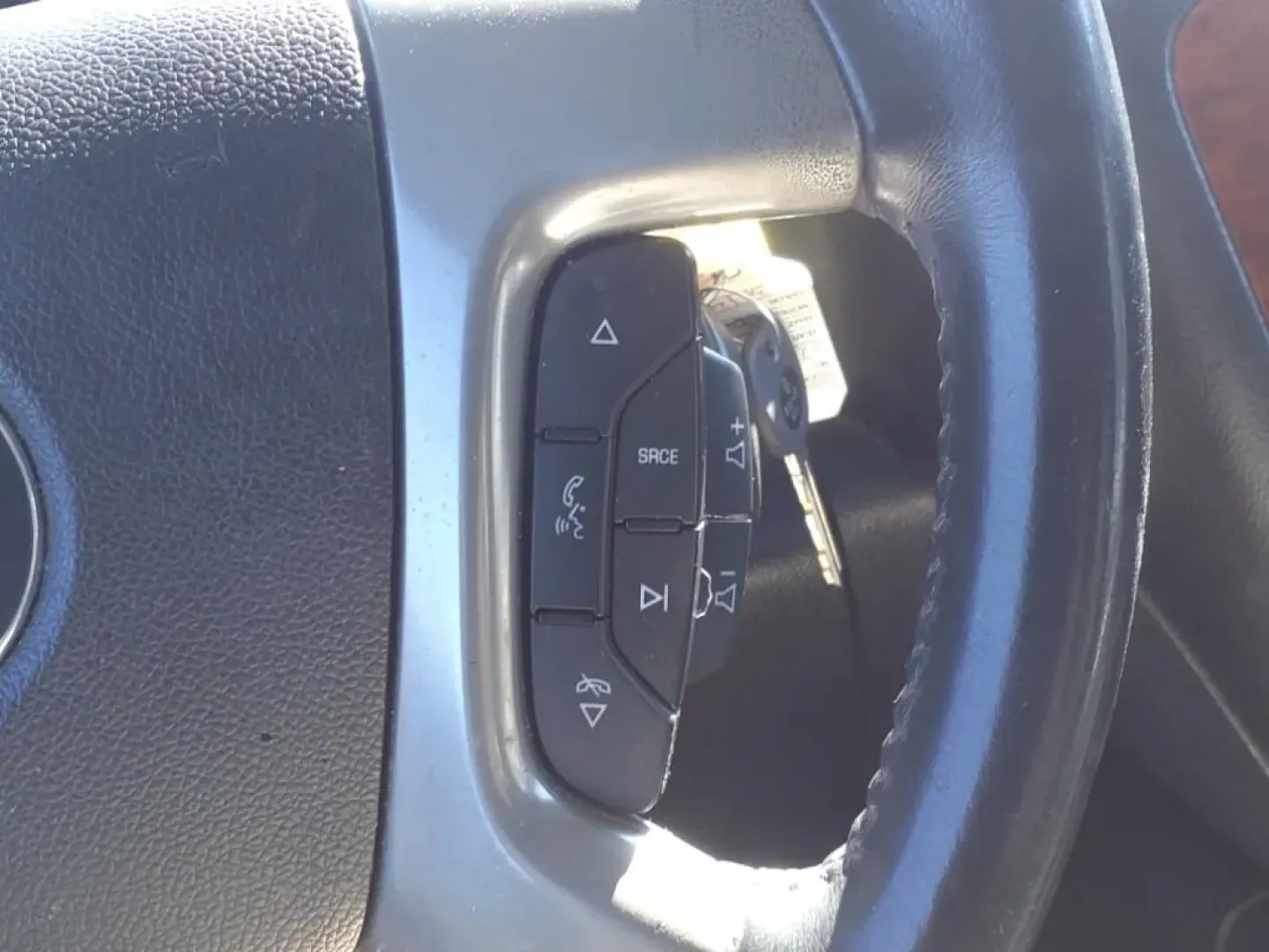 2013 Summit White Chevrolet Suburban LT 1500 2WD (1GNSCJE07DR) with an Other engine, Automatic transmission, located at 1401 N. Hobart, Pampa, TX, 79065, (806) 665-9872, 35.549953, -100.975098 - **Experience the Freedom of Adventure with This 2013 Chevrolet Suburban LT 1500!**<br /> <br /> Are you ready for the ultimate family road trip or weekend getaway? The 2013 Chevrolet Suburban LT 1500 is the perfect vehicle for families who crave space and versatility. With its spacious interior, pow - Photo#6