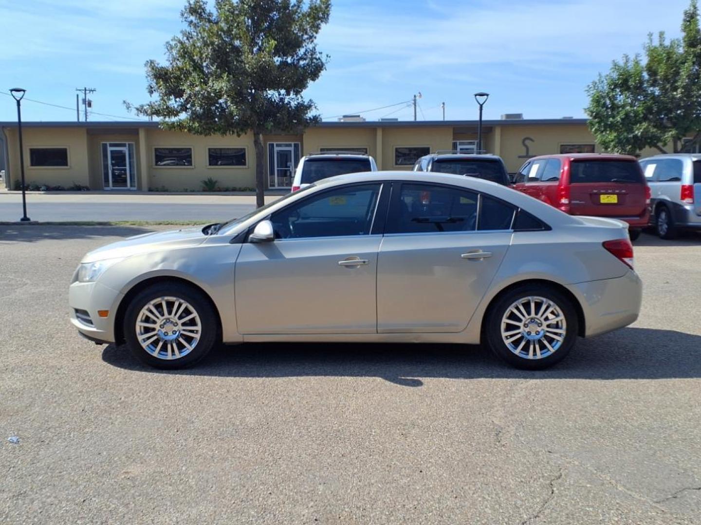 2011 Gold Mist Metallic Chevrolet Cruze ECO (1G1PJ5S92B7) with an 1.4L Ecotec 1.4L Turbo I4 138hp 148ft. lbs. Sequential Multiport Fuel Injection engine, 6-Speed Shiftable Automatic transmission, located at 1401 N. Hobart, Pampa, TX, 79065, (806) 665-9872, 35.549953, -100.975098 - Photo#4