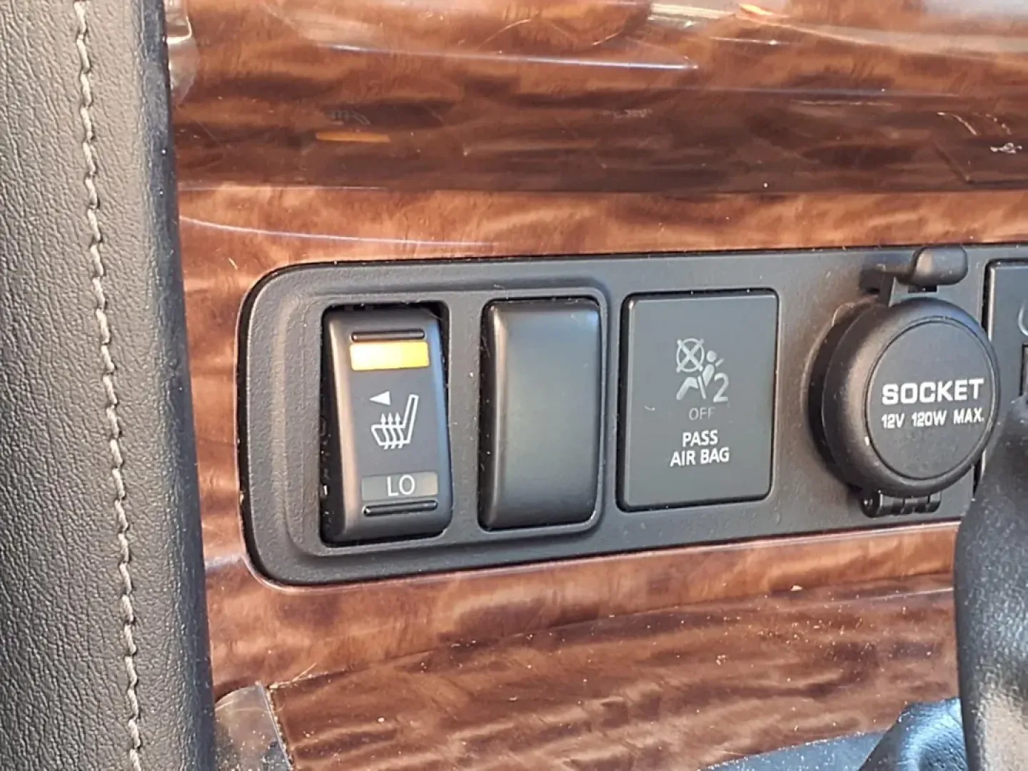 2019 Hermosa Blue Pearl Bw5 Nissan Armada SV (JN8AY2ND6K9) with an 5.6L engine, Automatic transmission, located at 1401 N. Hobart, Pampa, TX, 79065, (806) 665-9872, 35.549953, -100.975098 - Need a road-trip-ready SUV that can handle Texas highways, school drop-offs, and weekend getaways without feeling cramped? This 2019 Nissan Armada SV is built for real life-big family space, strong V8 power, and the confidence of a full-size SUV that's just as comfortable cruising through Pampa as i - Photo#8