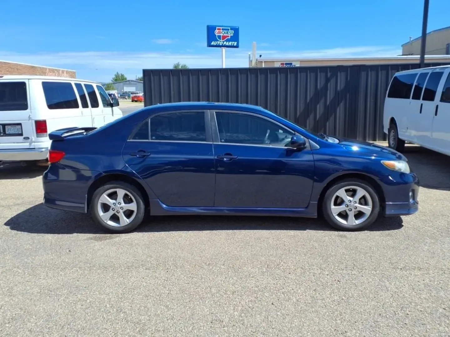 2012 Nautical Blue Metallic Toyota COROLLA BASE (5YFBU4EE9CP) with an 1.8L engine, Automatic transmission, located at 1401 N. Hobart, Pampa, TX, 79065, (806) 665-9872, 35.549953, -100.975098 - ### Discover Your Next Adventure with the 2012 Toyota Corolla LE at Xtra Auto Center<br /> <br /> Are you looking for a reliable vehicle that can support your lifestyle, be it daily commutes or weekend family outings? Look no further than the 2012 Toyota Corolla LE, available now at Xtra Auto Center - Photo#2
