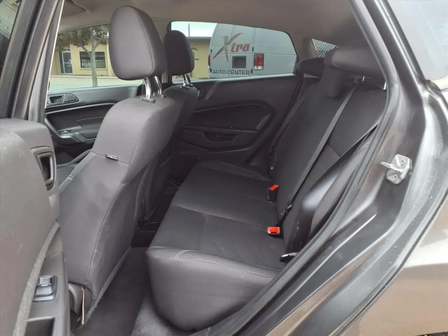 2019 Magnetic J7 Ford FIESTA SE (3FADP4EJ1KM) with an 1.6L engine, Manual transmission, located at 1401 N. Hobart, Pampa, TX, 79065, (806) 665-9872, 35.549953, -100.975098 - **Drive into Your New Lifestyle with the 2019 Ford Fiesta SE Hatchback!**<br /> <br /> Elevate your daily commute or weekend adventures with the 2019 Ford Fiesta SE Hatchback, available now at Xtra Auto Center in Pampa, TX. This stylish and versatile hatchback is perfect for budget-conscious buyers - Photo#12