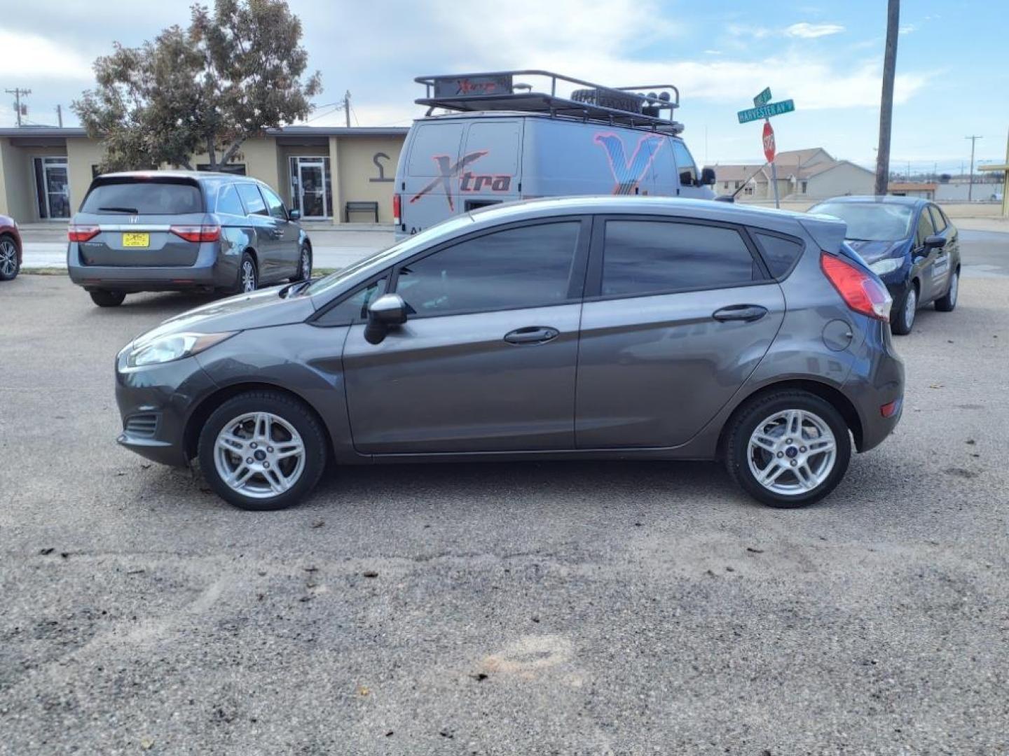 2019 Magnetic J7 Ford Fiesta SE (3FADP4EJ1KM) with an 1.6L 1.6L I4 120hp 112ft. lbs. Sequential Multiport Fuel Injection engine, 6-Speed Double Clutch transmission, located at 1401 N. Hobart, Pampa, TX, 79065, (806) 665-9872, 35.549953, -100.975098 - Photo#11