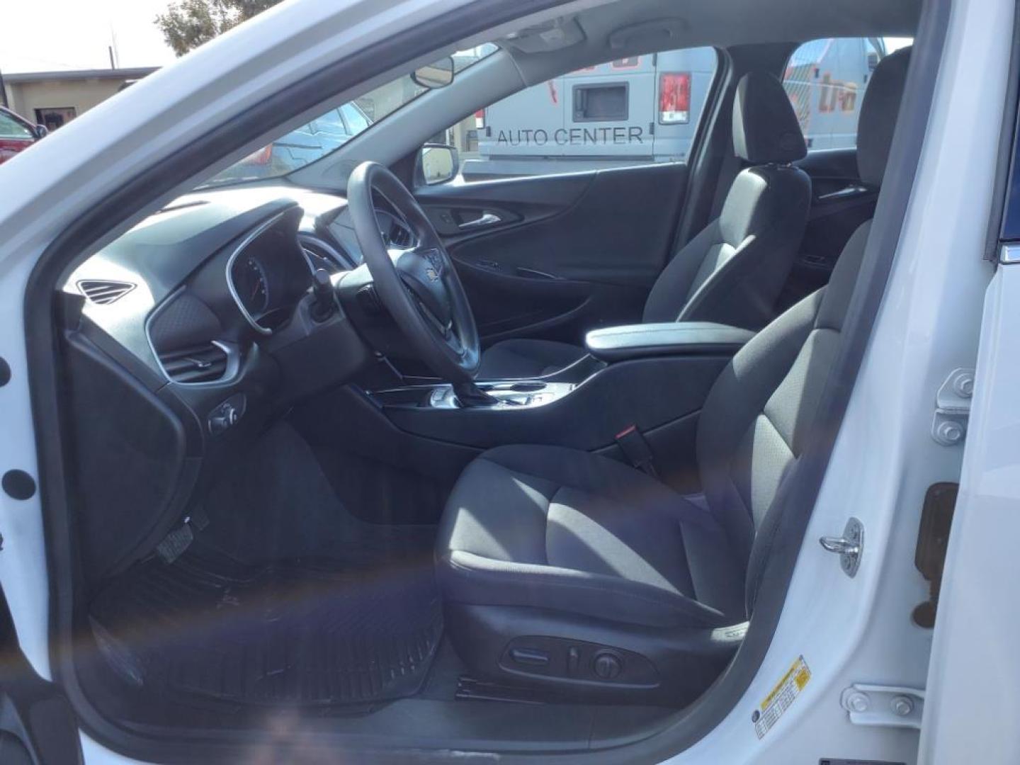 2024 Summit White Gaz Chevrolet Malibu LT (1G1ZD5ST0RF) with an 1.5L 1.5L Turbo I4 163hp 184ft. lbs. Direct Injection engine, CVT transmission, located at 1401 N. Hobart, Pampa, TX, 79065, (806) 665-9872, 35.549953, -100.975098 - Photo#12