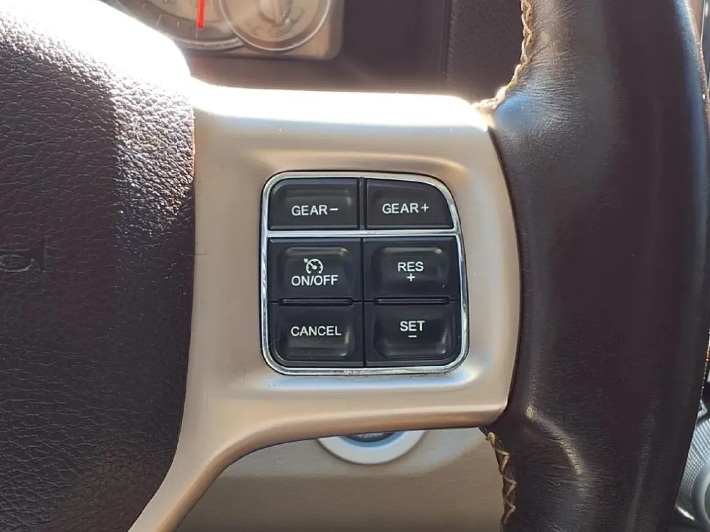 2016 Bright White Clear Coat/White Gold Clear Coat Pw7/ Ram 1500 Longhorn Crew Cab SWB 4WD (1C6RR7PTXGS) with an Other engine, Automatic transmission, located at 1401 N. Hobart, Pampa, TX, 79065, (806) 665-9872, 35.549953, -100.975098 - Experience the power of versatility with this 2016 Ram 1500 Longhorn Crew Cab! Ideal for those who crave adventure yet need a reliable vehicle for daily commutes, this truck seamlessly transitions from weekend warrior to everyday hero. Whether you're hauling equipment for a job in Pampa or heading o - Photo#8