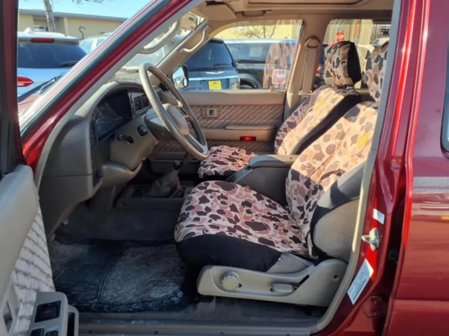 1995 Cardinal Red 000 Toyota 4Runner SR5 V6 4WD (JT3VN39W4S8) with an Other engine, Automatic transmission, located at 1401 N. Hobart, Pampa, TX, 79065, (806) 665-9872, 35.549953, -100.975098 - **Unleash Your Adventurous Spirit with the 1995 Toyota 4Runner SR5 V6 4WD at Xtra Auto Center!**<br /> <br /> Are you ready to elevate your weekend adventures? This classic 1995 Toyota 4Runner SR5 V6 4WD is the ultimate companion for outdoor enthusiasts and families on the go. Whether you're navigat - Photo#10