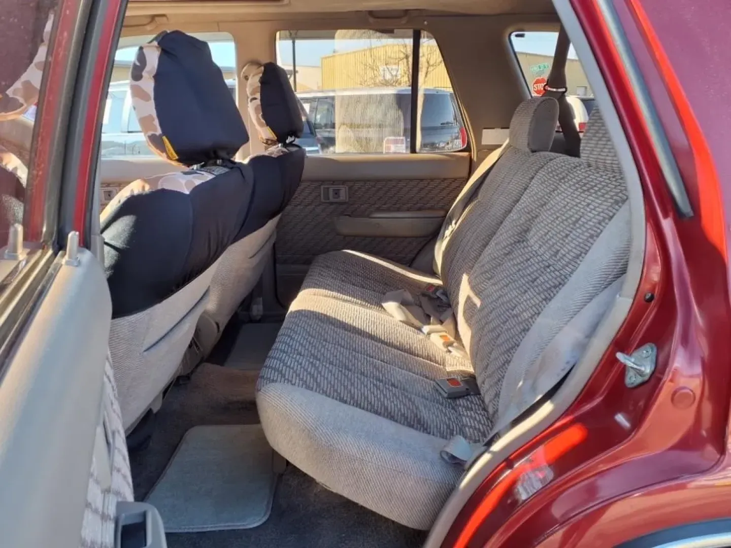 1995 Cardinal Red 000 Toyota 4Runner SR5 V6 4WD (JT3VN39W4S8) with an Other engine, Automatic transmission, located at 1401 N. Hobart, Pampa, TX, 79065, (806) 665-9872, 35.549953, -100.975098 - **Unleash Your Adventurous Spirit with the 1995 Toyota 4Runner SR5 V6 4WD at Xtra Auto Center!**<br /> <br /> Are you ready to elevate your weekend adventures? This classic 1995 Toyota 4Runner SR5 V6 4WD is the ultimate companion for outdoor enthusiasts and families on the go. Whether you're navigat - Photo#11