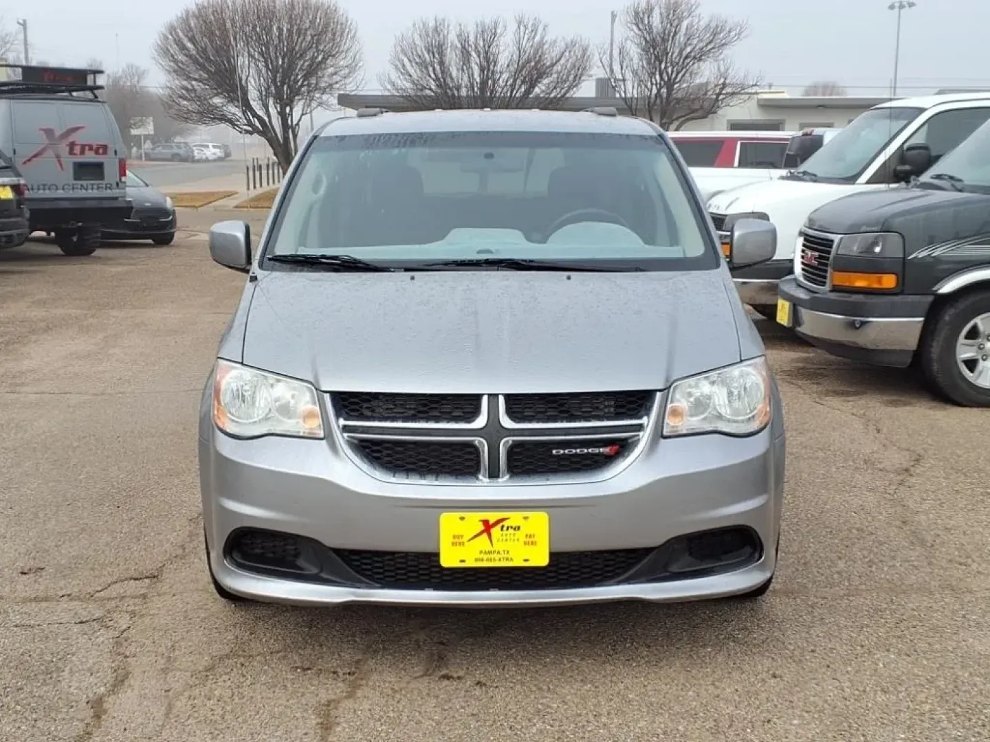2015 Billet Silver Metallic Clear Coat Psc Dodge Grand Caravan SXT (2C4RDGCG2FR) with an Other engine, Automatic transmission, located at 1401 N. Hobart, Pampa, TX, 79065, (806) 665-9872, 35.549953, -100.975098 - **Explore Endless Possibilities with the 2015 Dodge Grand Caravan at Xtra Auto Center!**<br /> <br /> Are you ready to elevate your family adventures or make your daily commute more comfortable? Look no further than this versatile 2015 Dodge Grand Caravan SXT, available now at Xtra Auto Center in Pa - Photo#1