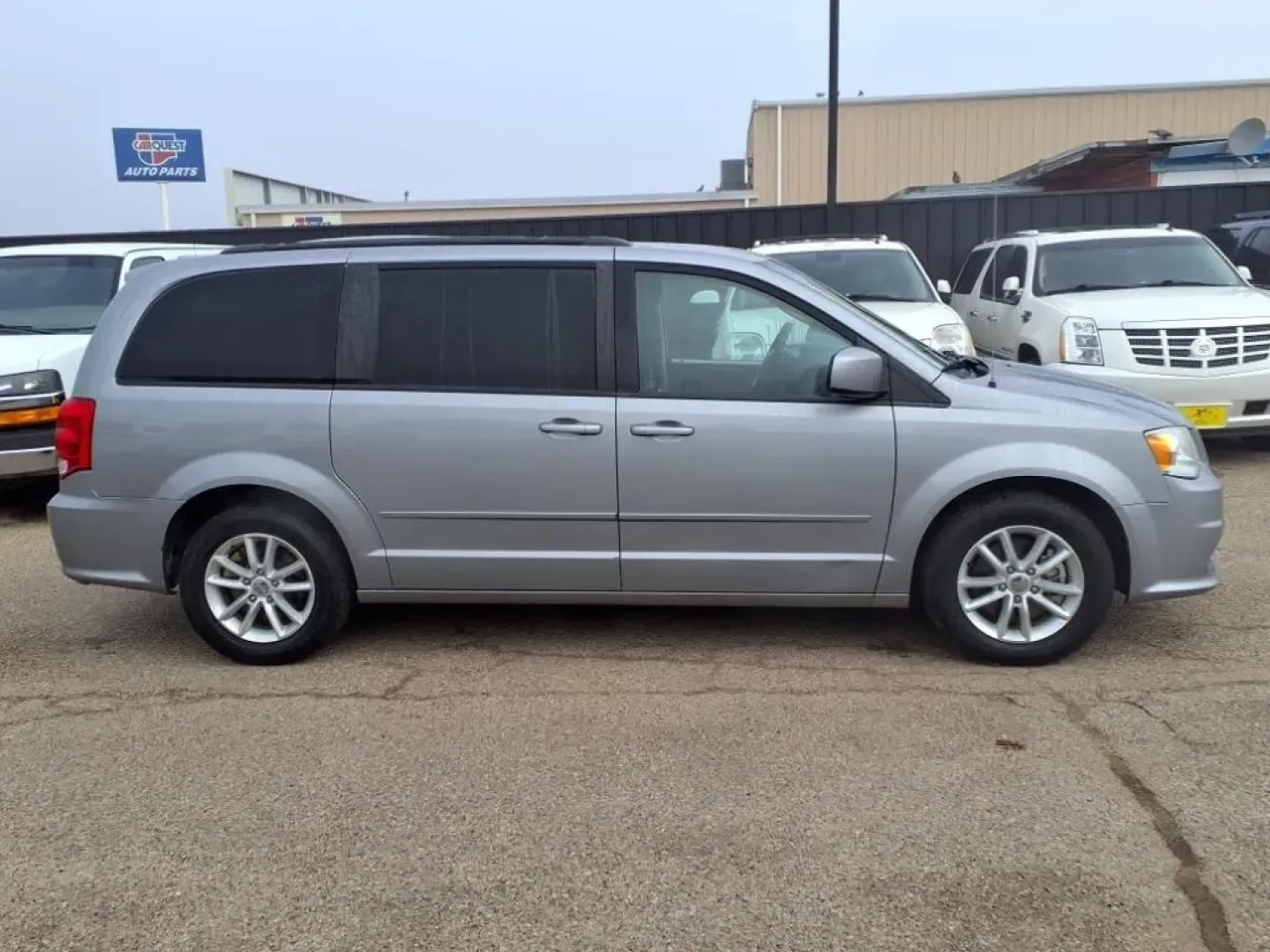 2015 Billet Silver Metallic Clear Coat Psc Dodge Grand Caravan SXT (2C4RDGCG2FR) with an Other engine, Automatic transmission, located at 1401 N. Hobart, Pampa, TX, 79065, (806) 665-9872, 35.549953, -100.975098 - **Explore Endless Possibilities with the 2015 Dodge Grand Caravan at Xtra Auto Center!**<br /> <br /> Are you ready to elevate your family adventures or make your daily commute more comfortable? Look no further than this versatile 2015 Dodge Grand Caravan SXT, available now at Xtra Auto Center in Pa - Photo#2