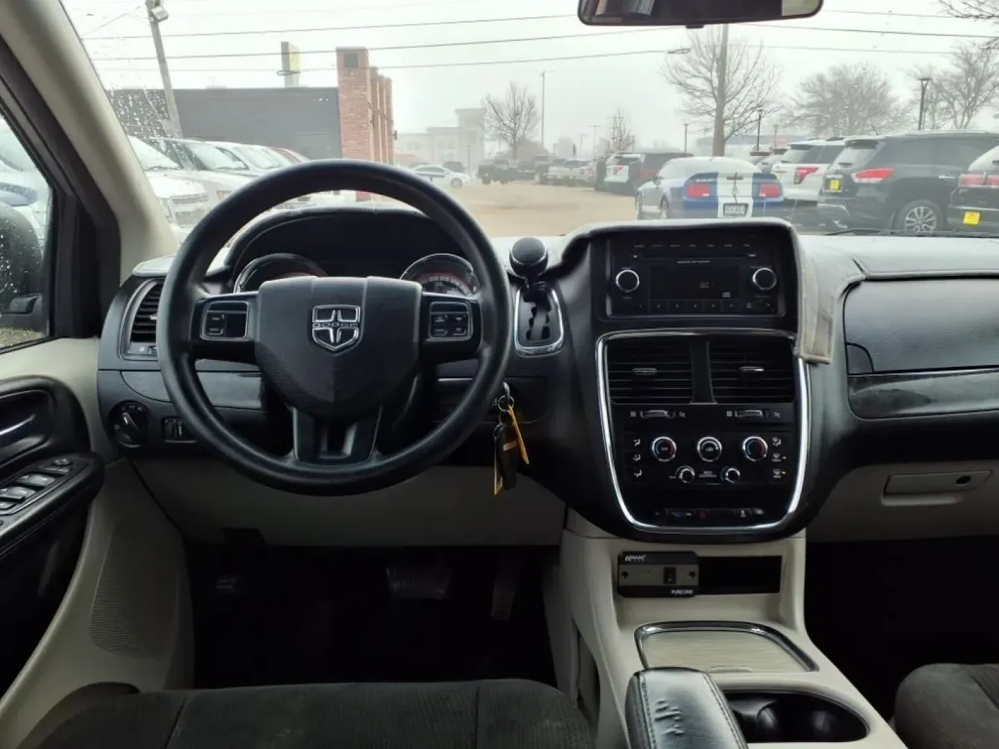 2015 Billet Silver Metallic Clear Coat Psc Dodge Grand Caravan SXT (2C4RDGCG2FR) with an Other engine, Automatic transmission, located at 1401 N. Hobart, Pampa, TX, 79065, (806) 665-9872, 35.549953, -100.975098 - **Explore Endless Possibilities with the 2015 Dodge Grand Caravan at Xtra Auto Center!**<br /> <br /> Are you ready to elevate your family adventures or make your daily commute more comfortable? Look no further than this versatile 2015 Dodge Grand Caravan SXT, available now at Xtra Auto Center in Pa - Photo#10