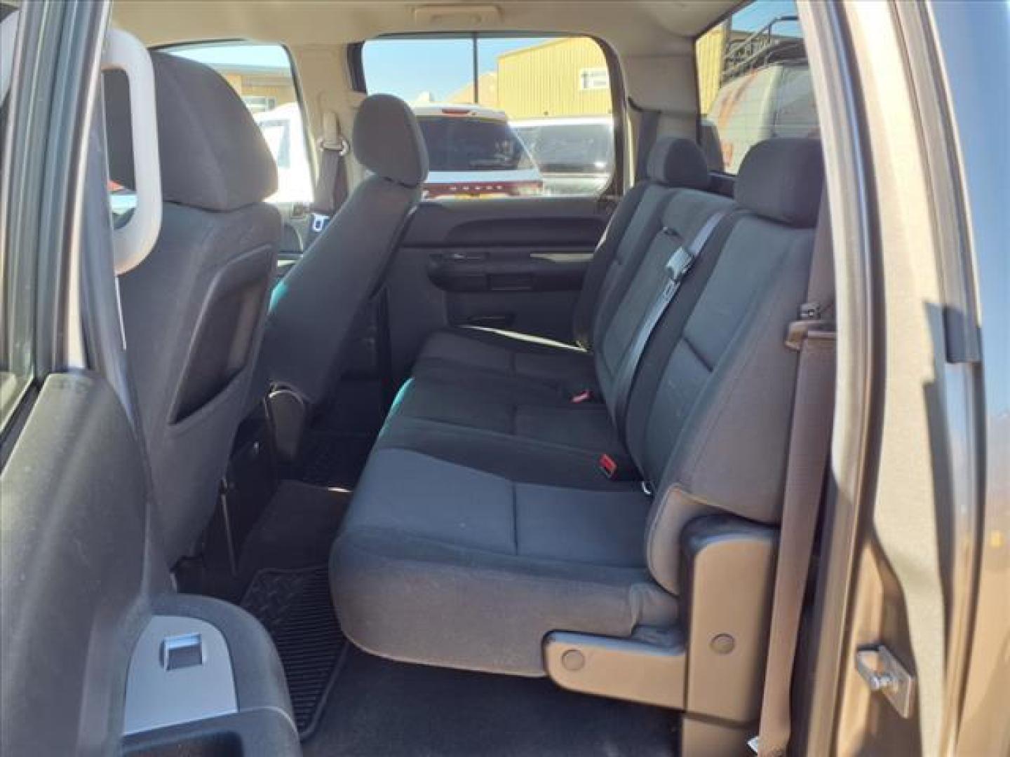 2012 Gray Metallic Chevrolet Silverado 1500 LT (1GCPKSE78CF) with an 5.3L Vortec 5.3L Flex Fuel V8 315hp 335ft. lbs. Sequential-Port F.I. engine, 6-Speed Shiftable Automatic transmission, located at 1401 N. Hobart, Pampa, TX, 79065, (806) 665-9872, 35.549953, -100.975098 - Photo#11