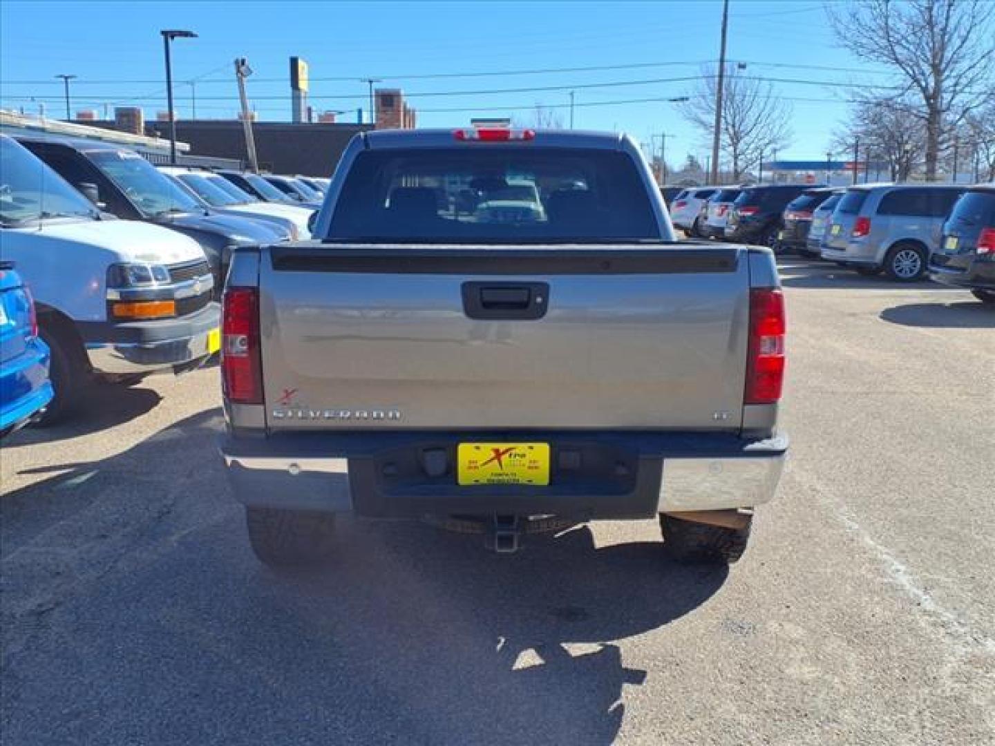 2012 Gray Metallic Chevrolet Silverado 1500 LT (1GCPKSE78CF) with an 5.3L Vortec 5.3L Flex Fuel V8 315hp 335ft. lbs. Sequential-Port F.I. engine, 6-Speed Shiftable Automatic transmission, located at 1401 N. Hobart, Pampa, TX, 79065, (806) 665-9872, 35.549953, -100.975098 - Photo#3