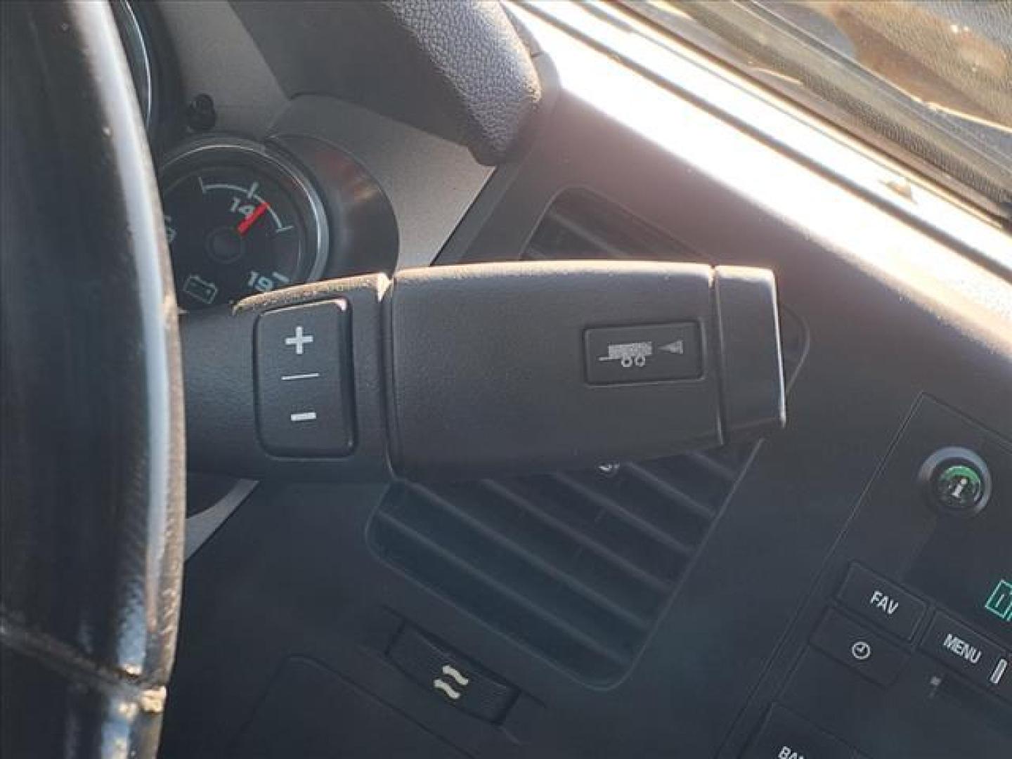 2012 Gray Metallic Chevrolet Silverado 1500 LT (1GCPKSE78CF) with an 5.3L Vortec 5.3L Flex Fuel V8 315hp 335ft. lbs. Sequential-Port F.I. engine, 6-Speed Shiftable Automatic transmission, located at 1401 N. Hobart, Pampa, TX, 79065, (806) 665-9872, 35.549953, -100.975098 - Photo#7