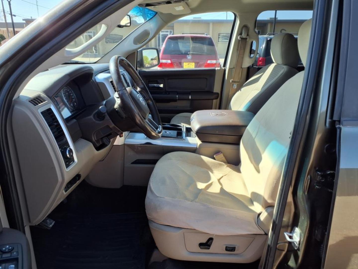 2012 Sagebrush Pearl Coat Pgx RAM 1500 Lone Star (1C6RD6LT9CS) with an 5.7L HEMI 5.7L V8 390hp 407ft. lbs. Sequential Multiport Fuel Injection engine, 6-Speed Automatic transmission, located at 1401 N. Hobart, Pampa, TX, 79065, (806) 665-9872, 35.549953, -100.975098 - Photo#11