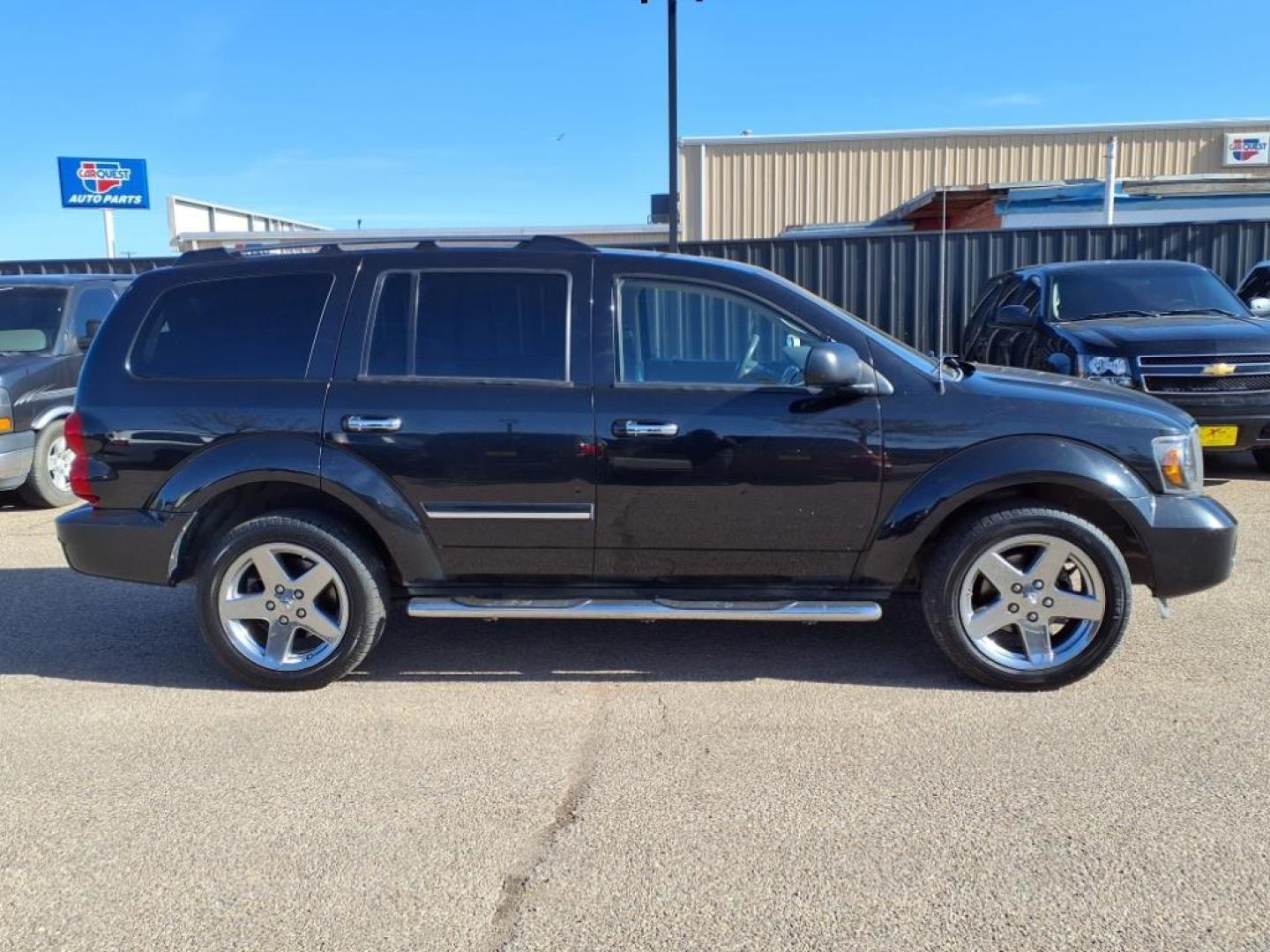 2008 Brilliant Black Crystal Pearl Coat Pxr Dodge Durango Limited (1D8HB58238F) with an 5.7L HEMI 5.7L V8 335hp 370ft. lbs. Sequential Multiport Fuel Injection engine, 5-Speed Automatic transmission, located at 1401 N. Hobart, Pampa, TX, 79065, (806) 665-9872, 35.549953, -100.975098 - Photo#2