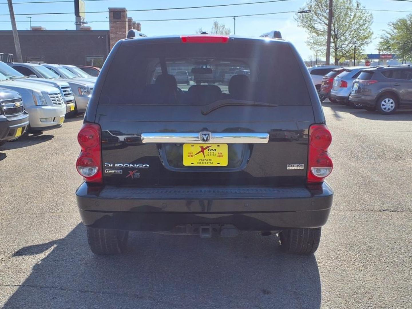 2008 Brilliant Black Crystal Pearl Coat Pxr Dodge Durango Limited (1D8HB58238F) with an 5.7L HEMI 5.7L V8 335hp 370ft. lbs. Sequential Multiport Fuel Injection engine, 5-Speed Automatic transmission, located at 1401 N. Hobart, Pampa, TX, 79065, (806) 665-9872, 35.549953, -100.975098 - Photo#3