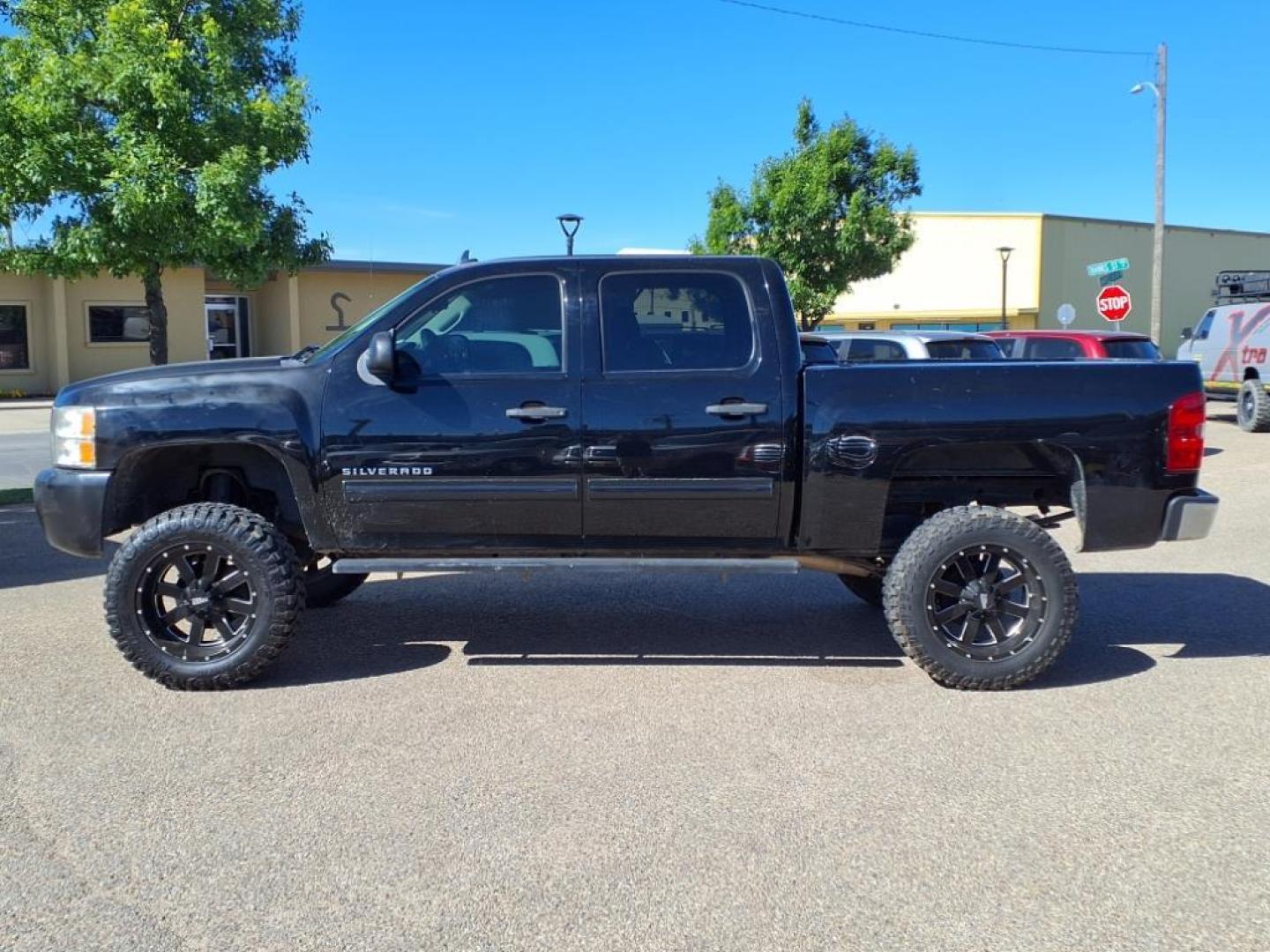 2012 Black Chevrolet Silverado 1500 LS (3GCPCREA5CG) with an 4.8L Vortec 4.8L Flex Fuel V8 302hp 305ft. lbs. Sequential-Port F.I. engine, 4-Speed Automatic transmission, located at 1401 N. Hobart, Pampa, TX, 79065, (806) 665-9872, 35.549953, -100.975098 - Photo#4