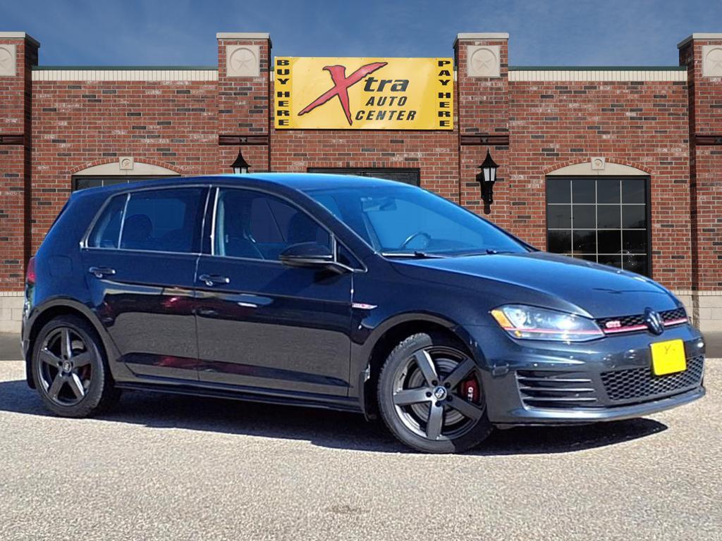 photo of 2017 Volkswagen Golf GTI Sport