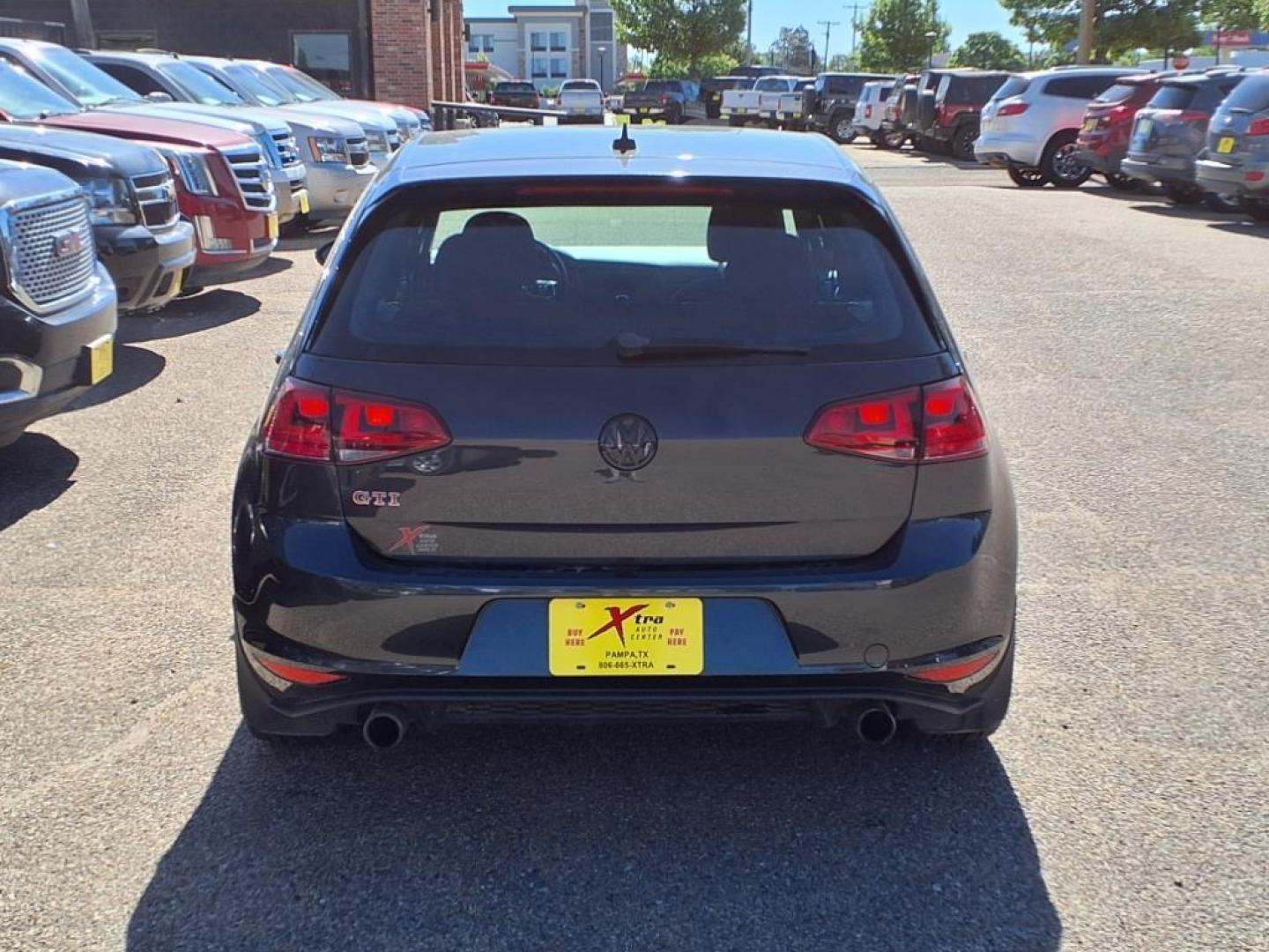 2017 Carbon Steel Gray Metallic Volkswagen Golf GTI Sport (3VW447AU2HM) with an 2.0L 2.0L Turbo I4 220hp 258ft. lbs. Direct Injection engine, 6-Speed Double Clutch transmission, located at 1401 N. Hobart, Pampa, TX, 79065, (806) 665-9872, 35.549953, -100.975098 - Photo#3