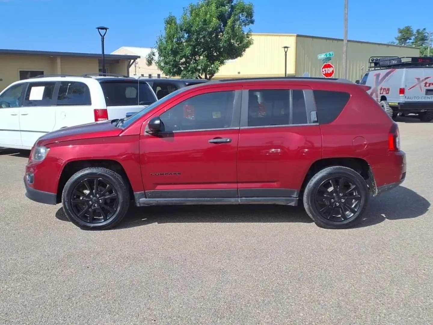 2015 Deep Cherry Red Crystal Pearl Coat Prp Jeep Compass Sport FWD (1C4NJCBAXFD) with an Other engine, located at 1401 N. Hobart, Pampa, TX, 79065, (806) 665-9872, 35.549953, -100.975098 - **Explore Your Next Adventure with the 2015 Jeep Compass Sport FWD!**<br /> <br /> Are you ready to elevate your weekend adventures or daily commutes? The 2015 Jeep Compass Sport FWD is the perfect companion for those looking to embrace a versatile lifestyle without breaking the bank. Whether you're - Photo#4