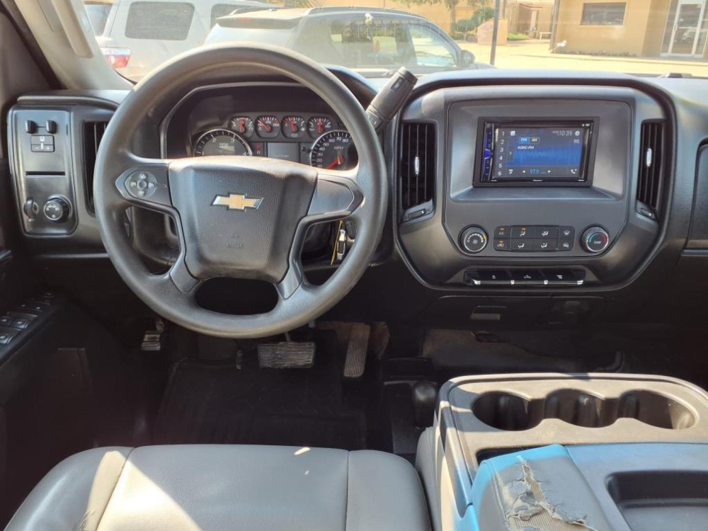 2015 Silver Ice Metallic Gan Chevrolet Silverado 2500HD Work Truck (1GC2KUE83FZ) with an 6.6L Duramax 6.6L Diesel Turbo V8 397hp 765ft. lbs. Common Rail Direct Injection engine, Allison 1000 6-Speed Shiftable Automatic transmission, located at 1401 N. Hobart, Pampa, TX, 79065, (806) 665-9872, 35.549953, -100.975098 - Photo#10