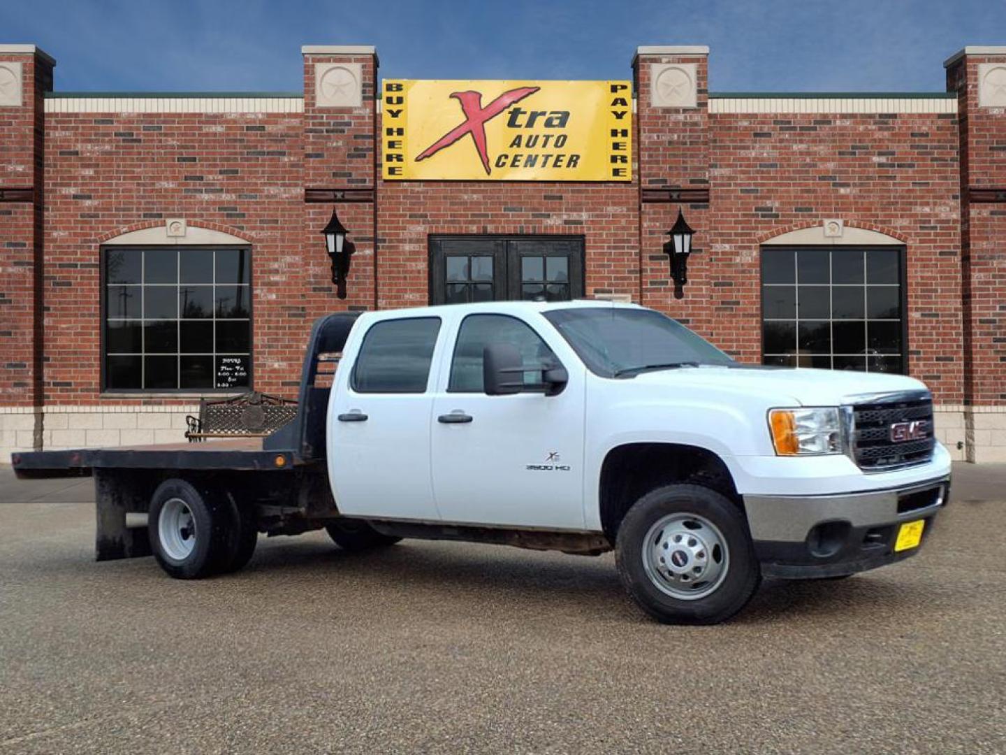 2013 Summit White GMC Sierra 3500HD Work Truck (1GD412C84DF) with an 6.6L Duramax 6.6L Diesel Turbo V8 397hp 765ft. lbs. Sequential Electronic Fuel Injection engine, Allison 1000 6-Speed Shiftable Automatic transmission, located at 1401 N. Hobart, Pampa, TX, 79065, (806) 665-9872, 35.549953, -100.975098 - Photo#0