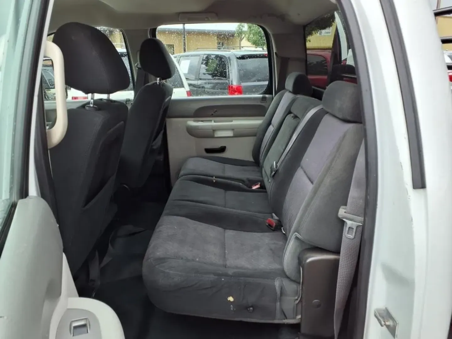 2013 Summit White GMC Sierra 3500HD Work Truck Crew Cab 2WD (1GD412C84DF) with an Other engine, Automatic transmission, located at 1401 N. Hobart, Pampa, TX, 79065, (806) 665-9872, 35.549953, -100.975098 - ### Discover Your Next Adventure with the 2013 GMC Sierra 3500HD at Xtra Auto Center!<br /> <br /> Are you ready to elevate your lifestyle with a reliable and robust vehicle that can handle everything life throws your way? Whether you're a weekend warrior seeking outdoor adventures or a hardworking - Photo#12