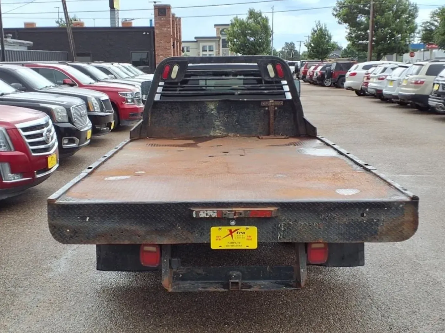 2013 Summit White GMC Sierra 3500HD Work Truck Crew Cab 2WD (1GD412C84DF) with an Other engine, Automatic transmission, located at 1401 N. Hobart, Pampa, TX, 79065, (806) 665-9872, 35.549953, -100.975098 - ### Discover Your Next Adventure with the 2013 GMC Sierra 3500HD at Xtra Auto Center!<br /> <br /> Are you ready to elevate your lifestyle with a reliable and robust vehicle that can handle everything life throws your way? Whether you're a weekend warrior seeking outdoor adventures or a hardworking - Photo#3