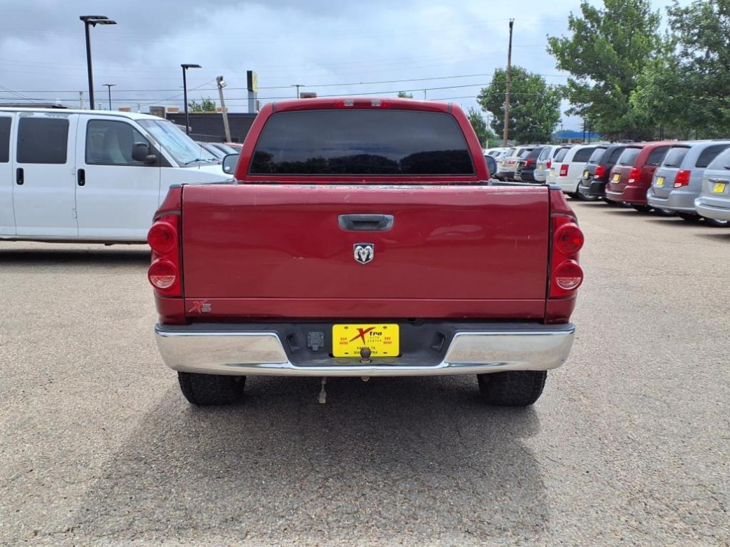 2008 Inferno Red Crystal Pearl Coat Dodge Ram 1500 ST (1D7HA16K78J) with an 3.7L 3.7L V6 215hp 235ft. lbs. Sequential Multiport Fuel Injection engine, 6-Speed Manual transmission, located at 1401 N. Hobart, Pampa, TX, 79065, (806) 665-9872, 35.549953, -100.975098 - Photo#3
