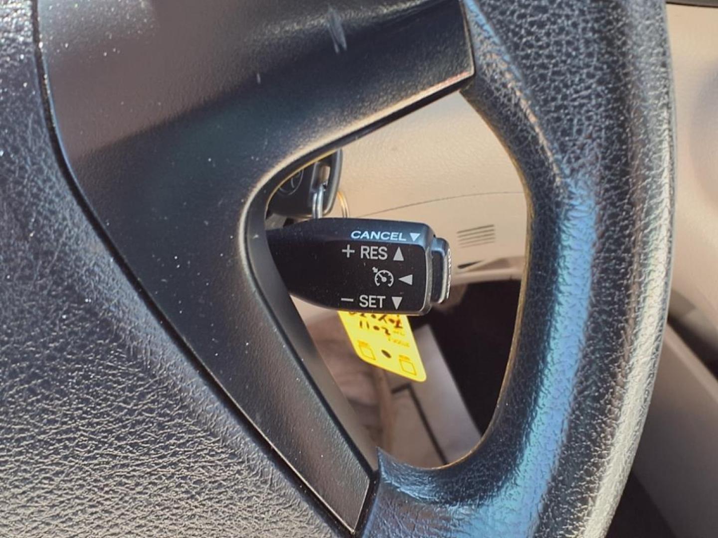 2011 Nautical Blue Metallic Toyota Highlander Base (5TDZK3EH8BS) with an 3.5L 3.5L V6 270hp 248ft. lbs. Fuel Injected engine, 5-Speed Automatic transmission, located at 1401 N. Hobart, Pampa, TX, 79065, (806) 665-9872, 35.549953, -100.975098 - Photo#7