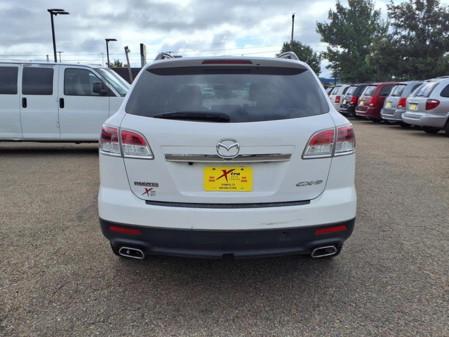2008 Crystal White Pearl Mica Mazda CX-9 Touring (JM3TB28A880) with an 3.7L 3.7L V6 270hp 273ft. lbs. Sequential Multiport Fuel Injection engine, 6-Speed Shiftable Automatic transmission, located at 1401 N. Hobart, Pampa, TX, 79065, (806) 665-9872, 35.549953, -100.975098 - Photo#3
