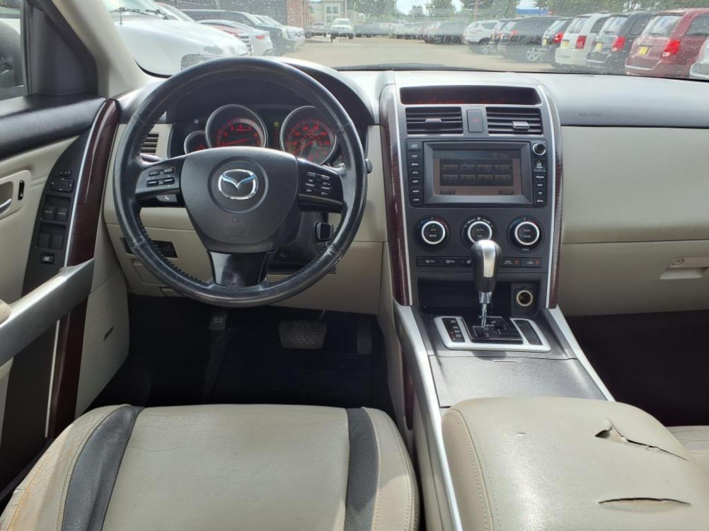 2008 Crystal White Pearl Mica Mazda CX-9 Touring (JM3TB28A880) with an 3.7L 3.7L V6 270hp 273ft. lbs. Sequential Multiport Fuel Injection engine, 6-Speed Shiftable Automatic transmission, located at 1401 N. Hobart, Pampa, TX, 79065, (806) 665-9872, 35.549953, -100.975098 - Photo#10
