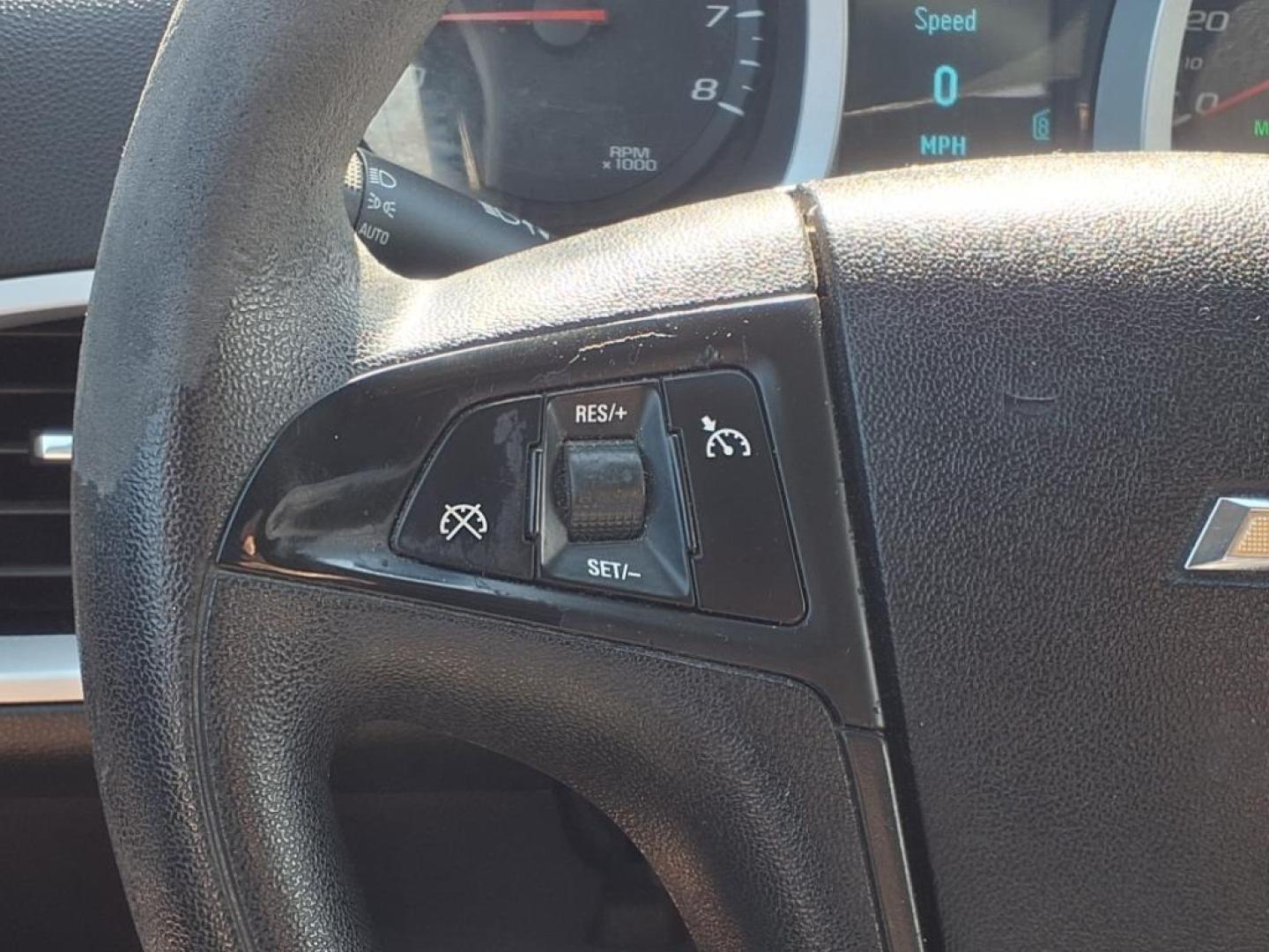2010 Black Chevrolet Equinox LT (2CNALDEW5A6) with an 2.4L 2.4L I4 182hp 172ft. lbs. Sequential Electronic Fuel Injection engine, 6-Speed Shiftable Automatic transmission, located at 1401 N. Hobart, Pampa, TX, 79065, (806) 665-9872, 35.549953, -100.975098 - Photo#7