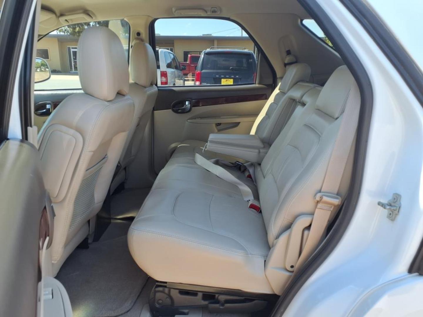 2006 Frost White Buick Rendezvous CXL (3G5DA03L16S) with an 3.5L 3.5L V6 196hp 215ft. lbs. Sequential Electronic Fuel Injection engine, 4-Speed Automatic transmission, located at 1401 N. Hobart, Pampa, TX, 79065, (806) 665-9872, 35.549953, -100.975098 - Photo#11