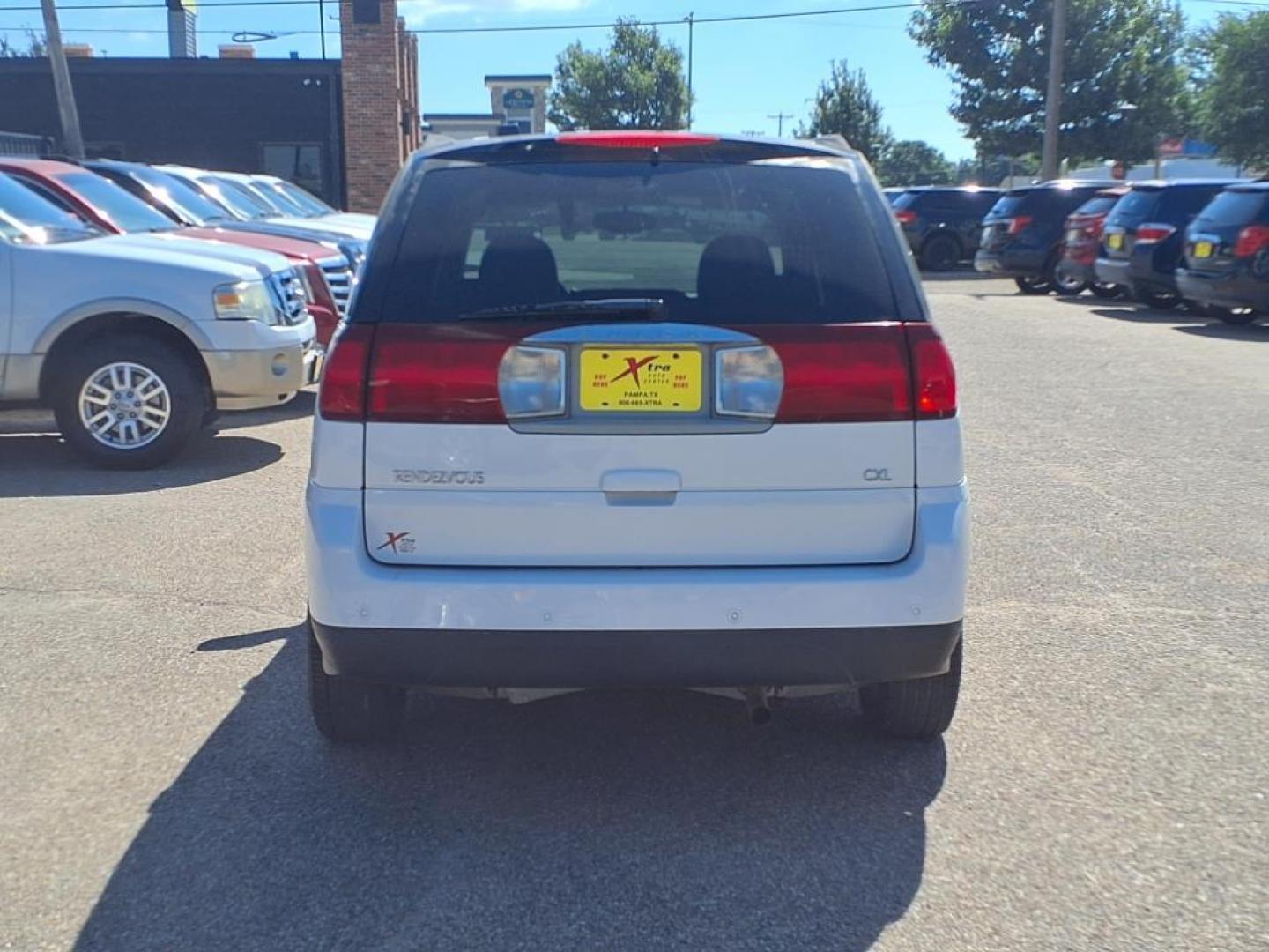 2006 Frost White Buick Rendezvous CXL (3G5DA03L16S) with an 3.5L 3.5L V6 196hp 215ft. lbs. Sequential Electronic Fuel Injection engine, 4-Speed Automatic transmission, located at 1401 N. Hobart, Pampa, TX, 79065, (806) 665-9872, 35.549953, -100.975098 - Photo#3