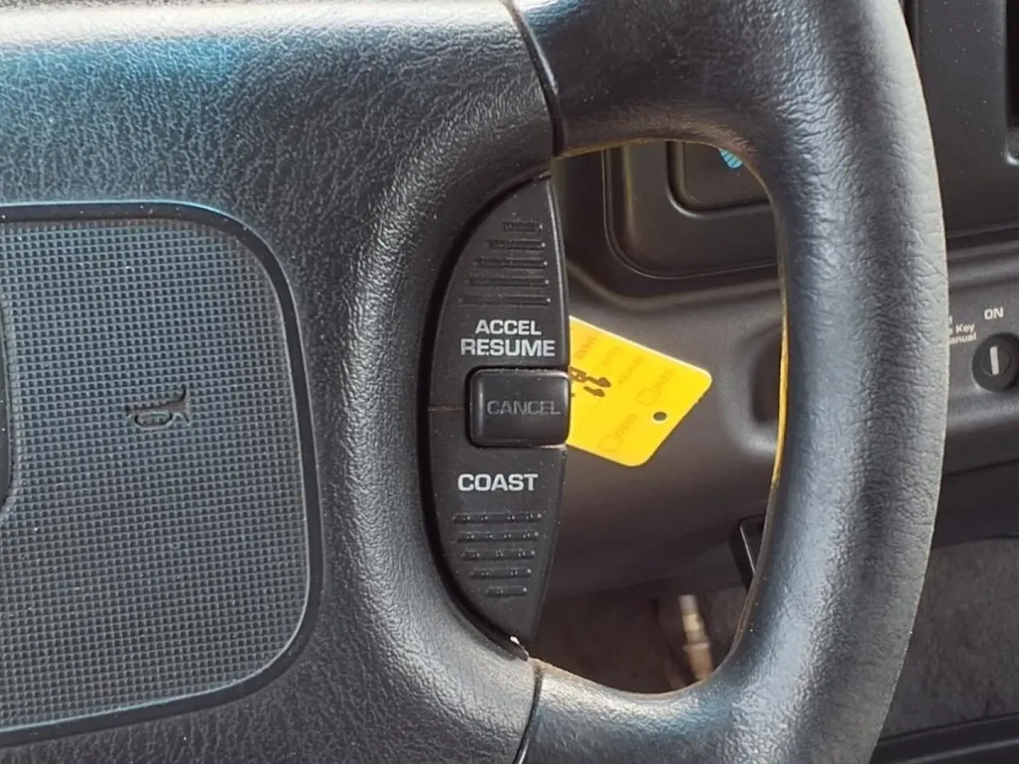 1999 Silver Dodge Dakota Club Cab 2WD (1B7GL22X5XS) with an Other engine, Automatic transmission, located at 1401 N. Hobart, Pampa, TX, 79065, (806) 665-9872, 35.549953, -100.975098 - **Rugged Yet Reliable: Discover the 1999 Dodge Dakota at Xtra Auto Center in Pampa, TX!**<br /> <br /> Are you an adventurous soul looking for the perfect pickup to accompany you on all your weekend escapades? Or perhaps you need a dependable vehicle that can handle your daily commute while providin - Photo#7