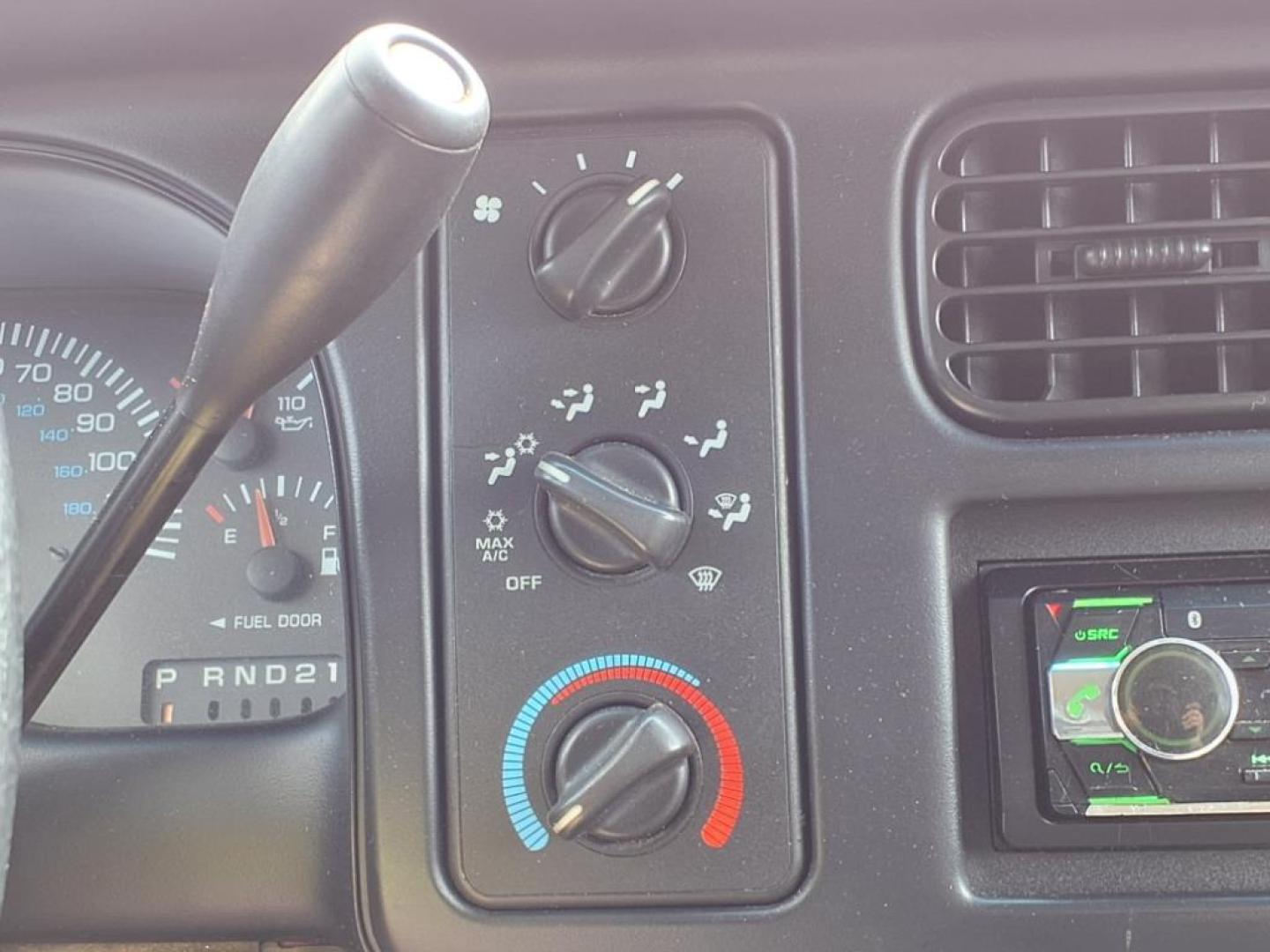 1999 Silver Dodge Dakota SLT (1B7GL22X5XS) with an 3.9L 3.9L V6 175hp 225ft. lbs. Fuel Injected engine, Automatic transmission, located at 1401 N. Hobart, Pampa, TX, 79065, (806) 665-9872, 35.549953, -100.975098 - Photo#6