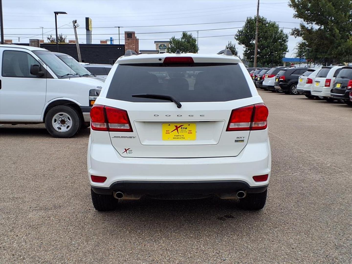 2016 White Dodge Journey SXT (3C4PDCBG0GT) with an 3.6L Pentastar 3.6L Flex Fuel V6 283hp 260ft. lbs. Sequential Multiport Fuel Injection engine, 6-Speed Shiftable Automatic transmission, located at 1401 N. Hobart, Pampa, TX, 79065, (806) 665-9872, 35.549953, -100.975098 - Photo#3