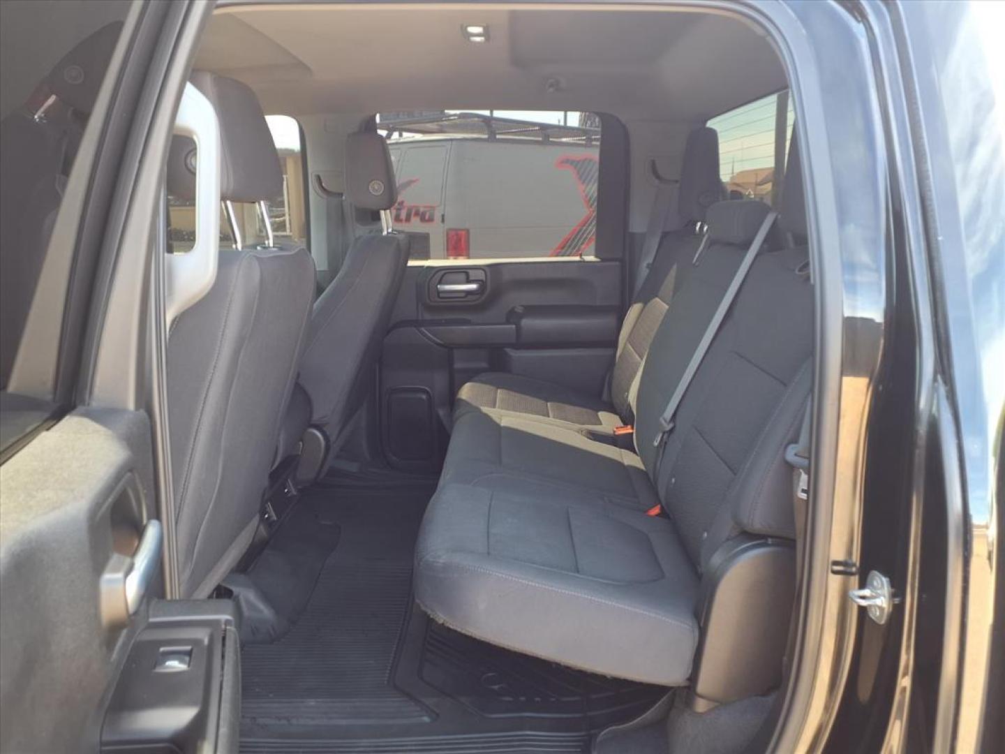 2021 Black Chevrolet Silverado 2500HD Custom (1GC4YMEY4MF) with an 6.6L Duramax 6.6L Biodiesel Turbo V8 445hp 910ft. lbs. Common Rail Direct Injection engine, Automatic transmission, located at 1401 N. Hobart, Pampa, TX, 79065, (806) 665-9872, 35.549953, -100.975098 - Photo#13