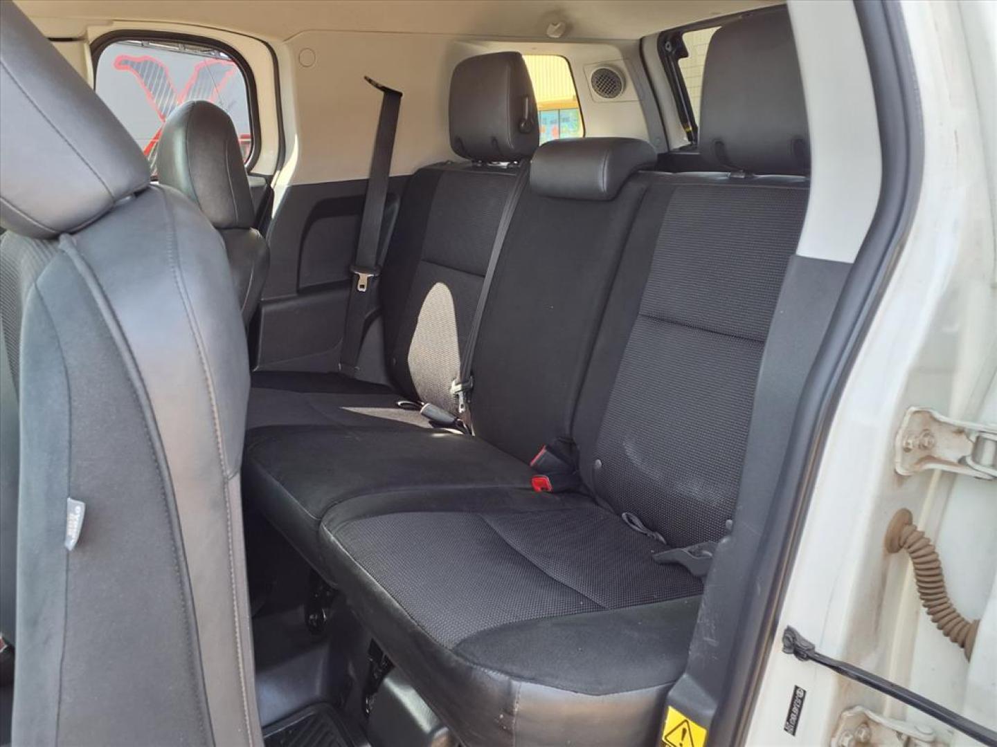 2011 Ice Berg Toyota FJ Cruiser Base (JTEZU4BFXBK) with an 4.0L 4.0L V6 260hp 271ft. lbs. Fuel Injected engine, 5-Speed Automatic transmission, located at 1401 N. Hobart, Pampa, TX, 79065, (806) 665-9872, 35.549953, -100.975098 - Photo#14