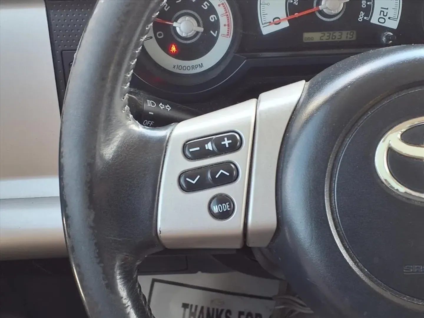 2011 Ice Berg Toyota FJ Cruiser 2WD (JTEZU4BFXBK) with an Other engine, located at 1401 N. Hobart, Pampa, TX, 79065, (806) 665-9872, 35.549953, -100.975098 - **Unleash Adventure with the 2011 Toyota FJ Cruiser at Xtra Auto Center!**<br /> <br /> Are you ready to elevate your weekend getaways or tackle your daily commutes in style? At Xtra Auto Center, we present the perfect blend of rugged capability and urban comfort with this stunning 2011 Toyota FJ Cr - Photo#9