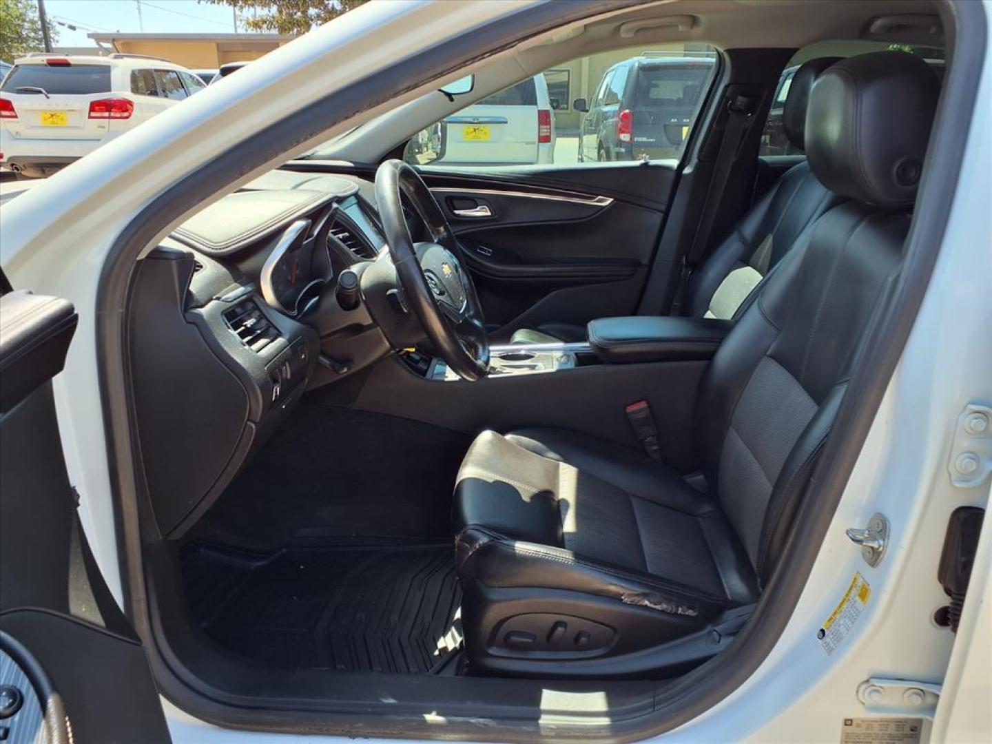 2016 Summit White Chevrolet Impala LT (2G1115S3XG9) with an 3.6L 3.6L Flex Fuel V6 305hp 264ft. lbs. Direct Injection engine, 6-Speed Shiftable Automatic w/Overdrive transmission, located at 1401 N. Hobart, Pampa, TX, 79065, (806) 665-9872, 35.549953, -100.975098 - Photo#9
