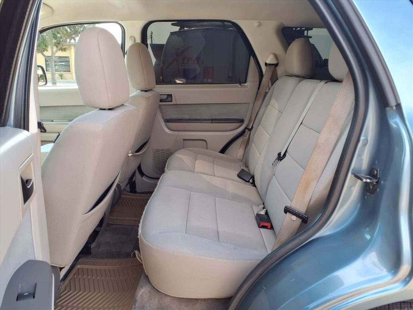 2011 Steel Blue Metallic Ford Escape XLT (1FMCU0DG1BK) with an 3.0L 3.0L Flex Fuel V6 240hp 223ft. lbs. Sequential Multiport Fuel Injection engine, 6-Speed Automatic transmission, located at 1401 N. Hobart, Pampa, TX, 79065, (806) 665-9872, 35.549953, -100.975098 - Photo#11
