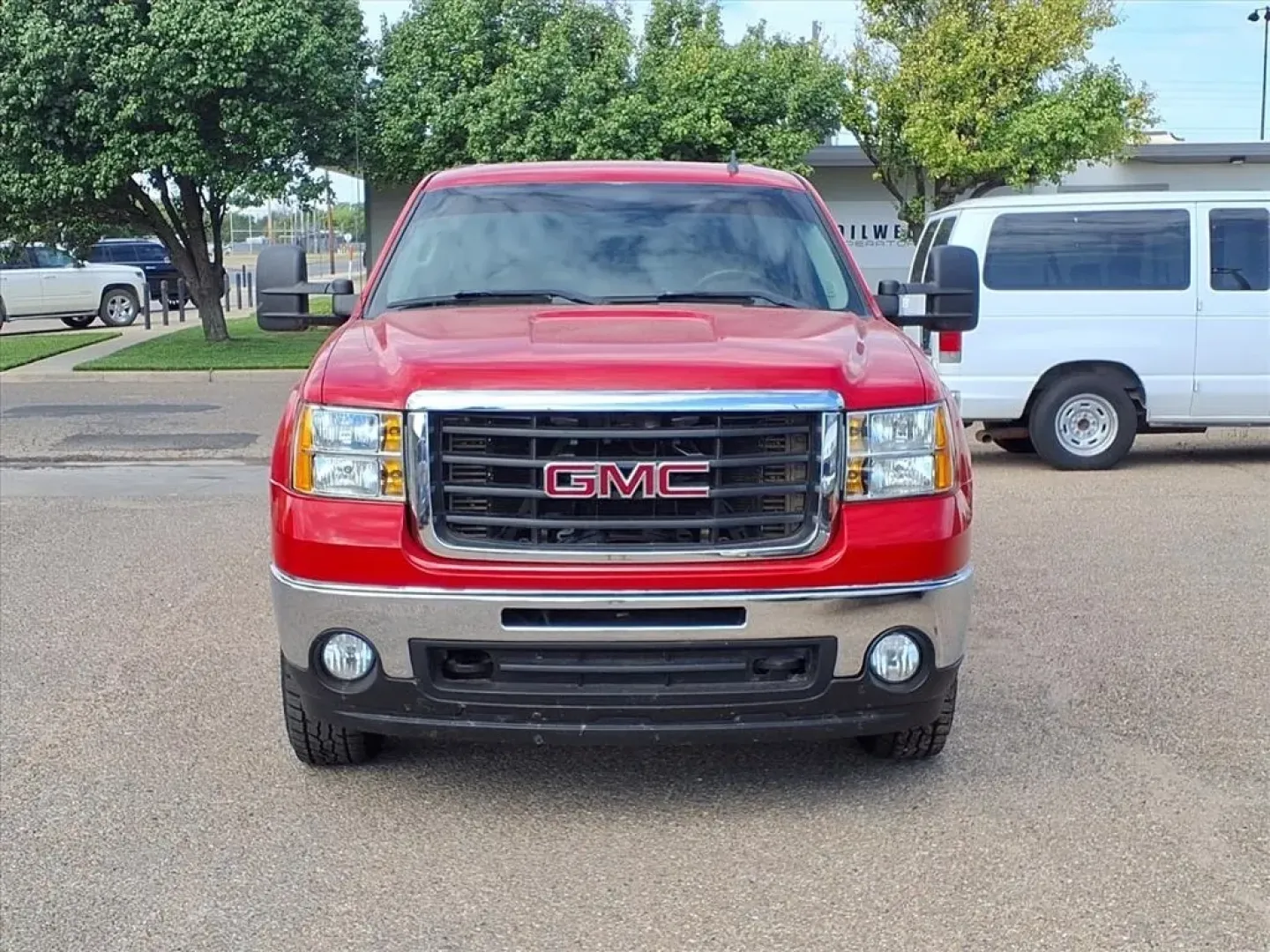 2007 Fire Red GMC Sierra 2500HD SLE2 Crew Cab 4WD (1GTHK23687F) with an Other engine, Automatic transmission, located at 1401 N. Hobart, Pampa, TX, 79065, (806) 665-9872, 35.549953, -100.975098 - **Unleash Your Adventure with This 2007 GMC Sierra 2500HD Perfect for Families and Outdoor Enthusiasts!**<br /> <br /> If you're on the lookout for a versatile vehicle that can handle both daily commuting and weekend adventures, look no further! The 2007 GMC Sierra 2500HD crew cab pickup is the ide - Photo#1