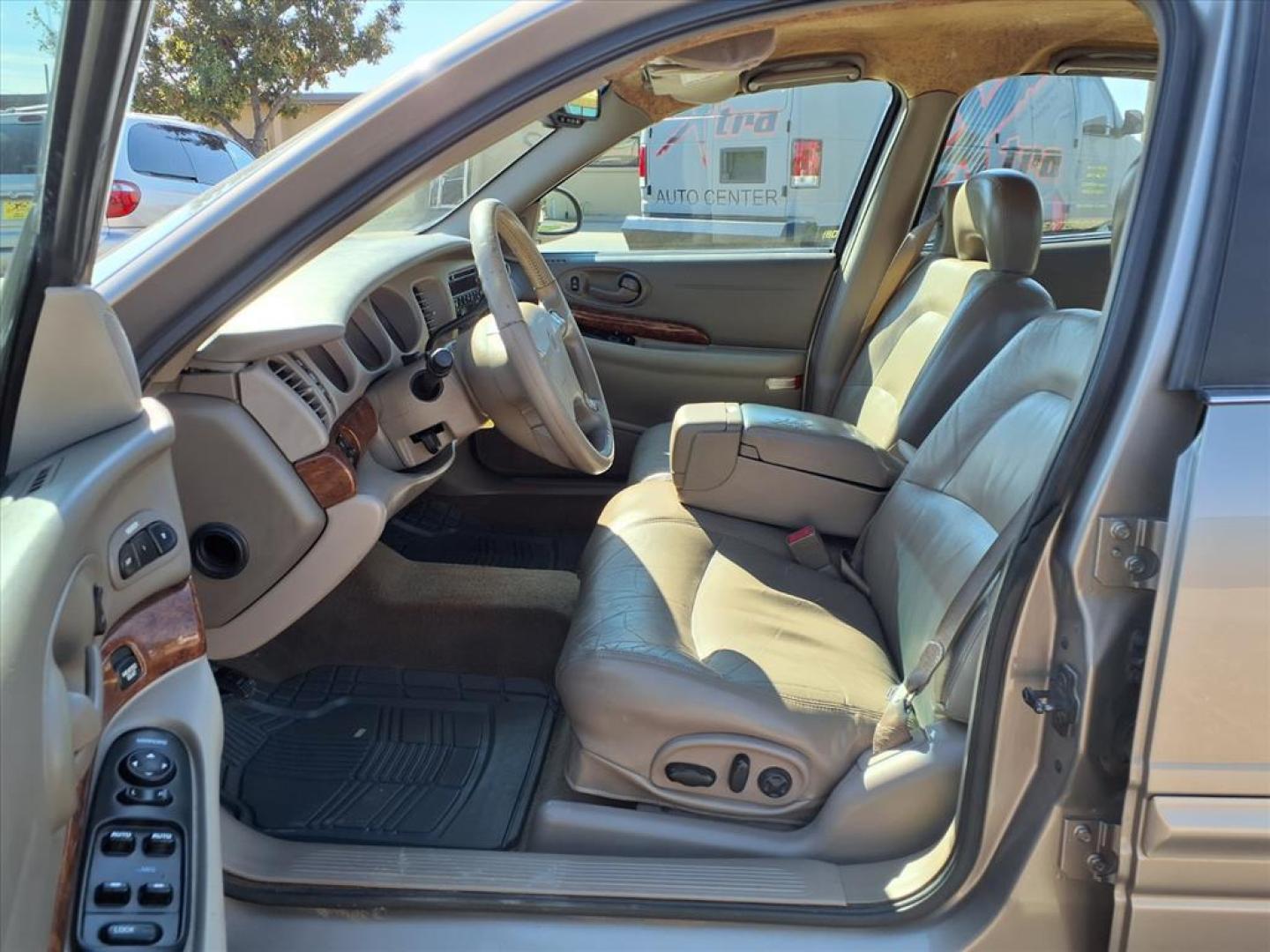 2003 Sterling Silver Metallic Buick LeSabre Limited (1G4HR54K53U) with an 3.8L 3.8L V6 205hp 230ft. lbs. Sequential Multiport Fuel Injection engine, 4-Speed Automatic transmission, located at 1401 N. Hobart, Pampa, TX, 79065, (806) 665-9872, 35.549953, -100.975098 - Photo#12