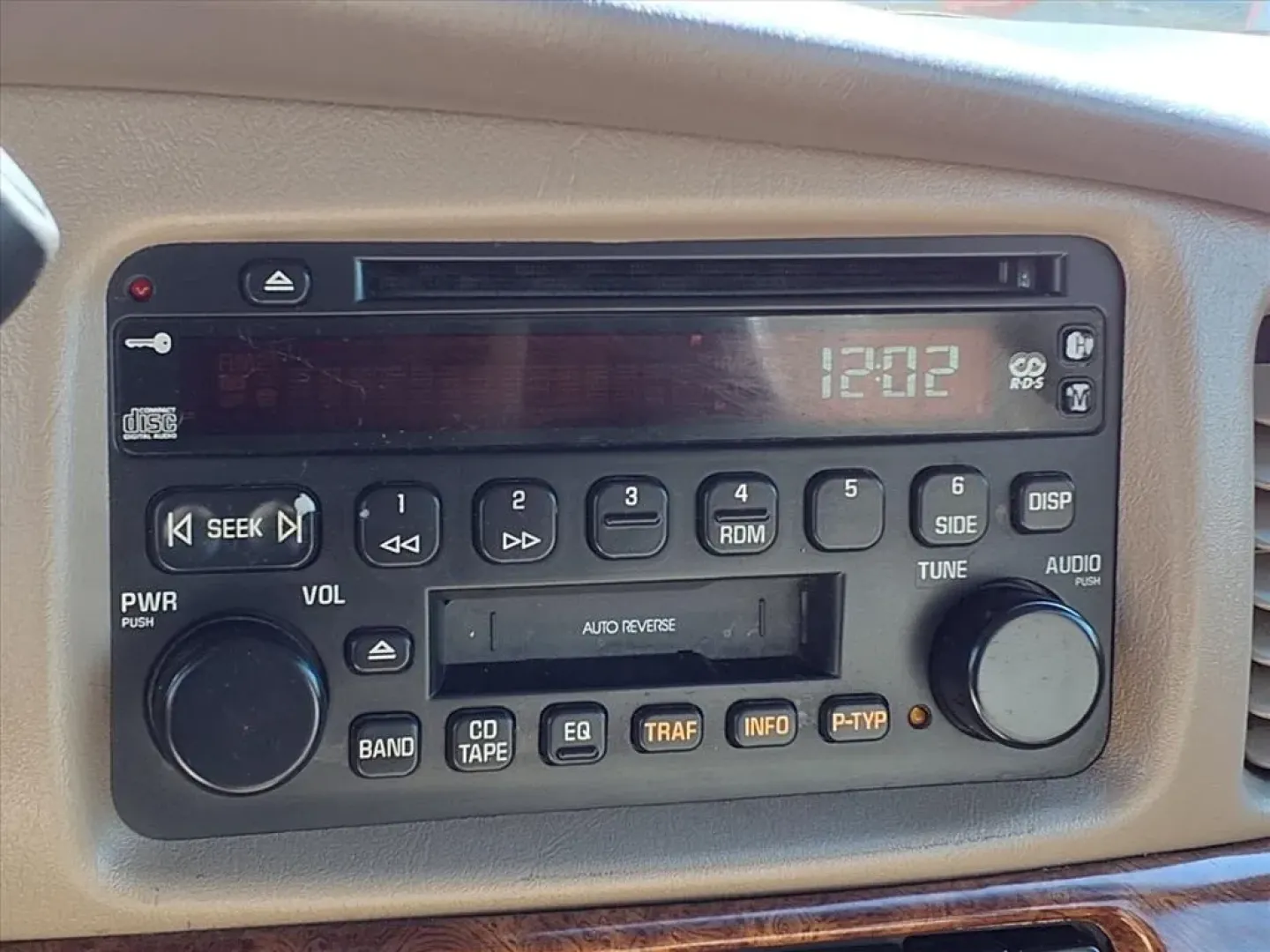 2003 Sterling Silver Metallic Buick LeSabre Limited (1G4HR54K53U) with an Other engine, Automatic transmission, located at 1401 N. Hobart, Pampa, TX, 79065, (806) 665-9872, 35.549953, -100.975098 - Looking for a reliable sedan that fits seamlessly into your busy lifestyle? Whether you're commuting to work, running errands, or planning a family weekend getaway, the 2003 Buick LeSabre Limited is the perfect vehicle for you. With comfortable seating for up to six passengers and an impressive fuel - Photo#5