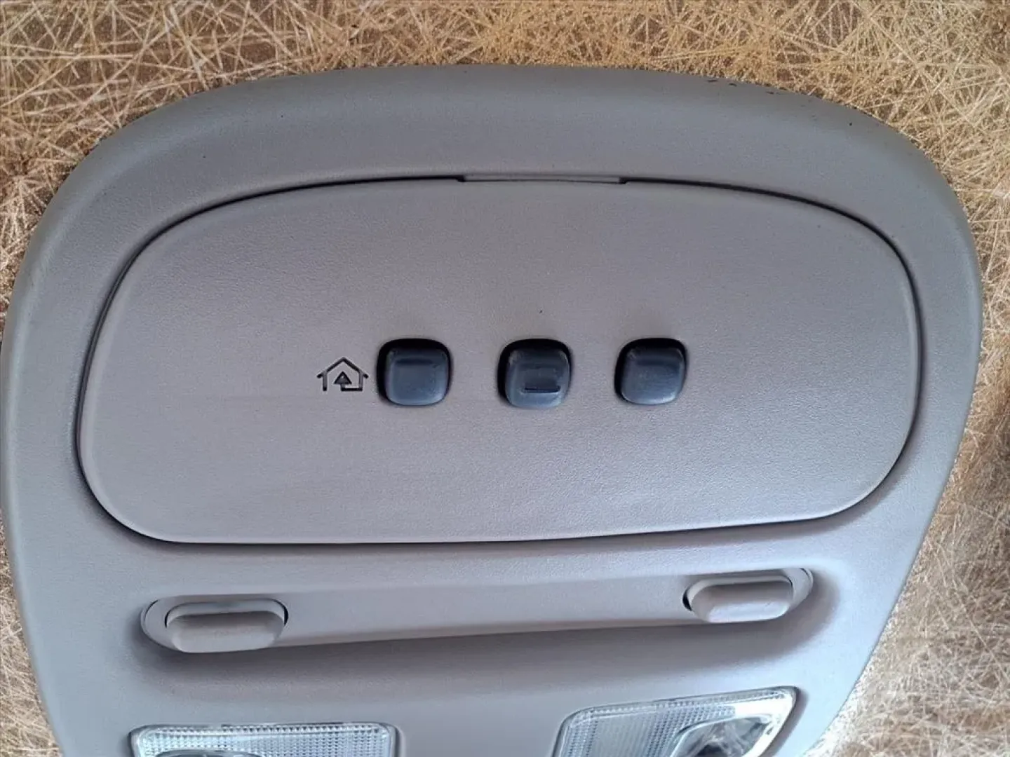 2003 Sterling Silver Metallic Buick LeSabre Limited (1G4HR54K53U) with an Other engine, Automatic transmission, located at 1401 N. Hobart, Pampa, TX, 79065, (806) 665-9872, 35.549953, -100.975098 - Looking for a reliable sedan that fits seamlessly into your busy lifestyle? Whether you're commuting to work, running errands, or planning a family weekend getaway, the 2003 Buick LeSabre Limited is the perfect vehicle for you. With comfortable seating for up to six passengers and an impressive fuel - Photo#10