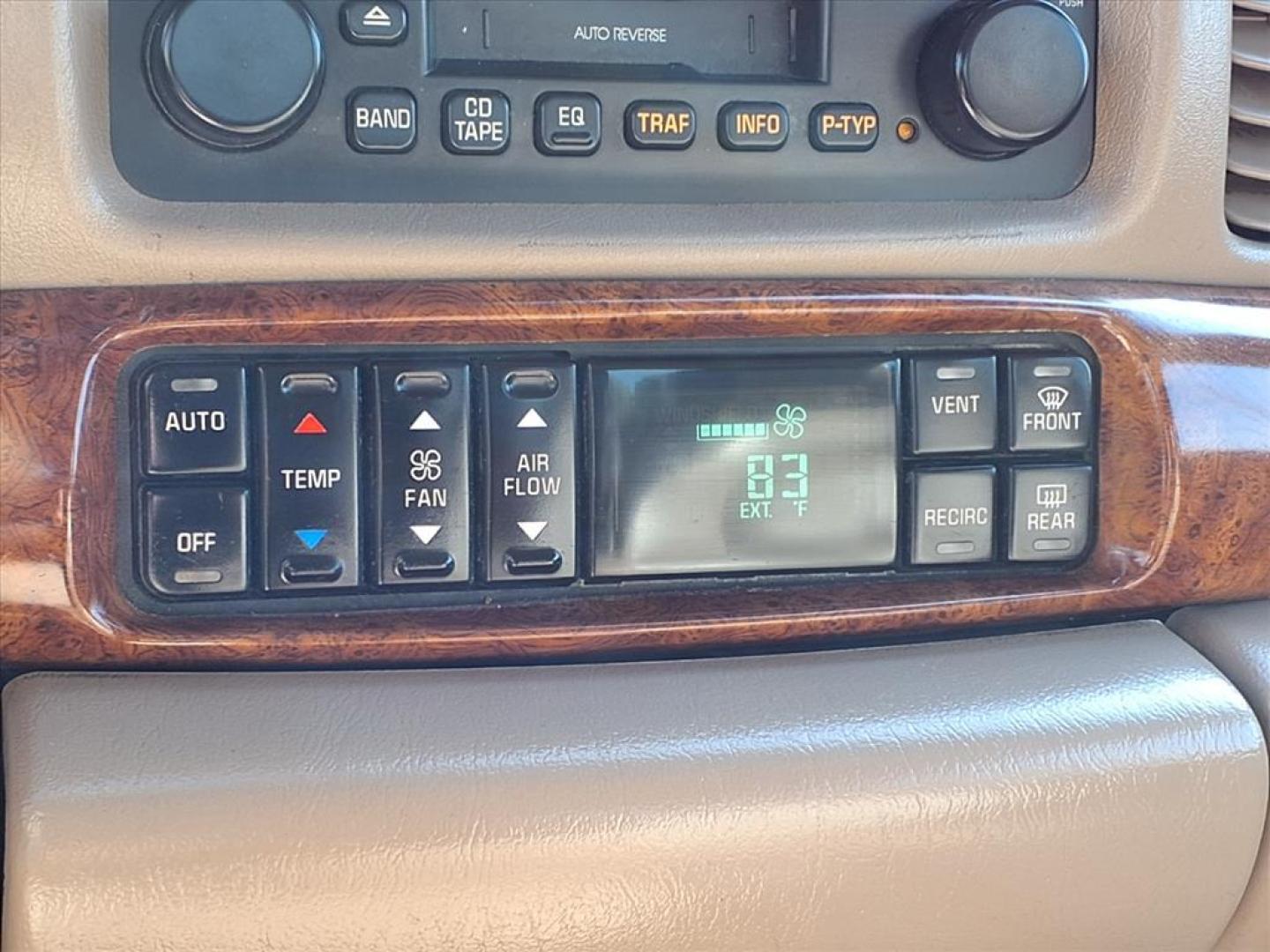 2003 Sterling Silver Metallic Buick LeSabre Limited (1G4HR54K53U) with an 3.8L 3.8L V6 205hp 230ft. lbs. Sequential Multiport Fuel Injection engine, 4-Speed Automatic transmission, located at 1401 N. Hobart, Pampa, TX, 79065, (806) 665-9872, 35.549953, -100.975098 - Photo#6