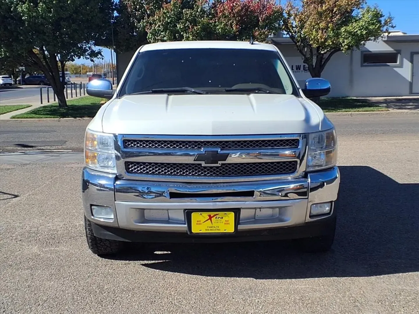 2013 Chevrolet SILVERADO 1500 LT (3GCPCSE01DG) with an 5.3L engine, Automatic transmission, located at 1401 N. Hobart, Pampa, TX, 79065, (806) 665-9872, 35.549953, -100.975098 - Elevate your lifestyle with the perfect blend of power and comfort: meet the 2013 Chevrolet Silverado 1500 LT Crew Cab 2WD, now available at Xtra Auto Center in Pampa, TX. Imagine cruising down the open road or tackling tough job sites with a reliable truck that meets all your needs. Whether you're - Photo#1