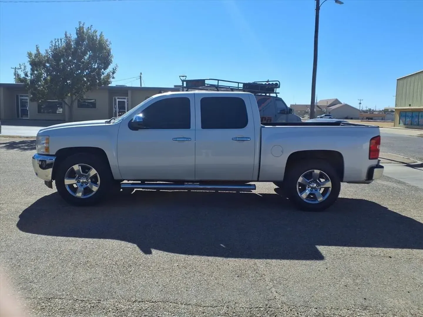 2013 Chevrolet SILVERADO 1500 LT (3GCPCSE01DG) with an 5.3L engine, Automatic transmission, located at 1401 N. Hobart, Pampa, TX, 79065, (806) 665-9872, 35.549953, -100.975098 - Elevate your lifestyle with the perfect blend of power and comfort: meet the 2013 Chevrolet Silverado 1500 LT Crew Cab 2WD, now available at Xtra Auto Center in Pampa, TX. Imagine cruising down the open road or tackling tough job sites with a reliable truck that meets all your needs. Whether you're - Photo#4